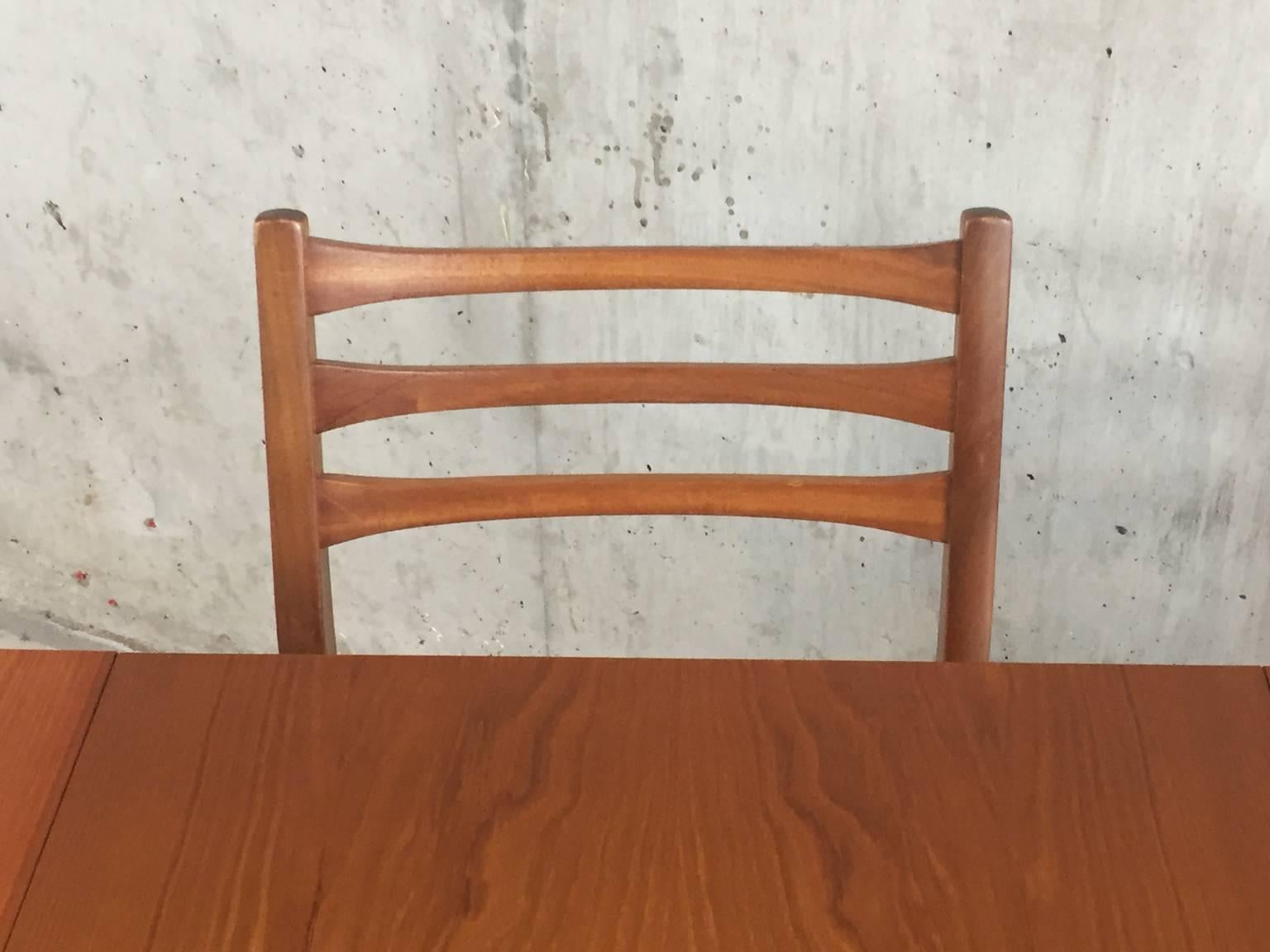 Mid-Century Modern 1970s Mid-Century White and Newton Dining Table with Four Dining Chairs