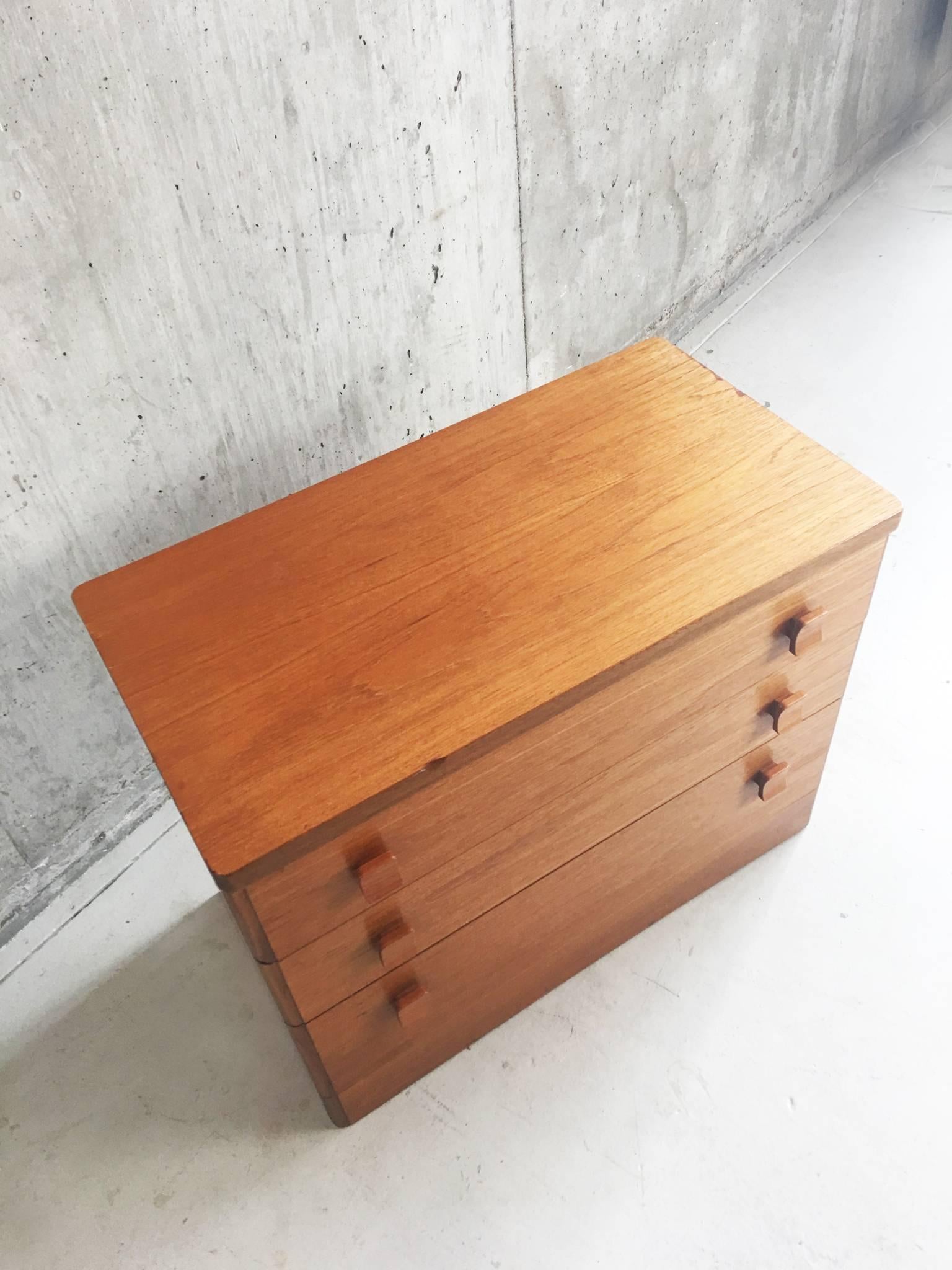 Stag Furniture was a mass market British manufacturer that made some outstanding modern designs in the 1960s and 1970s. They employed John and Sylvia Reid as design consultants. This chest of drawers is from the Cantata range they designed and