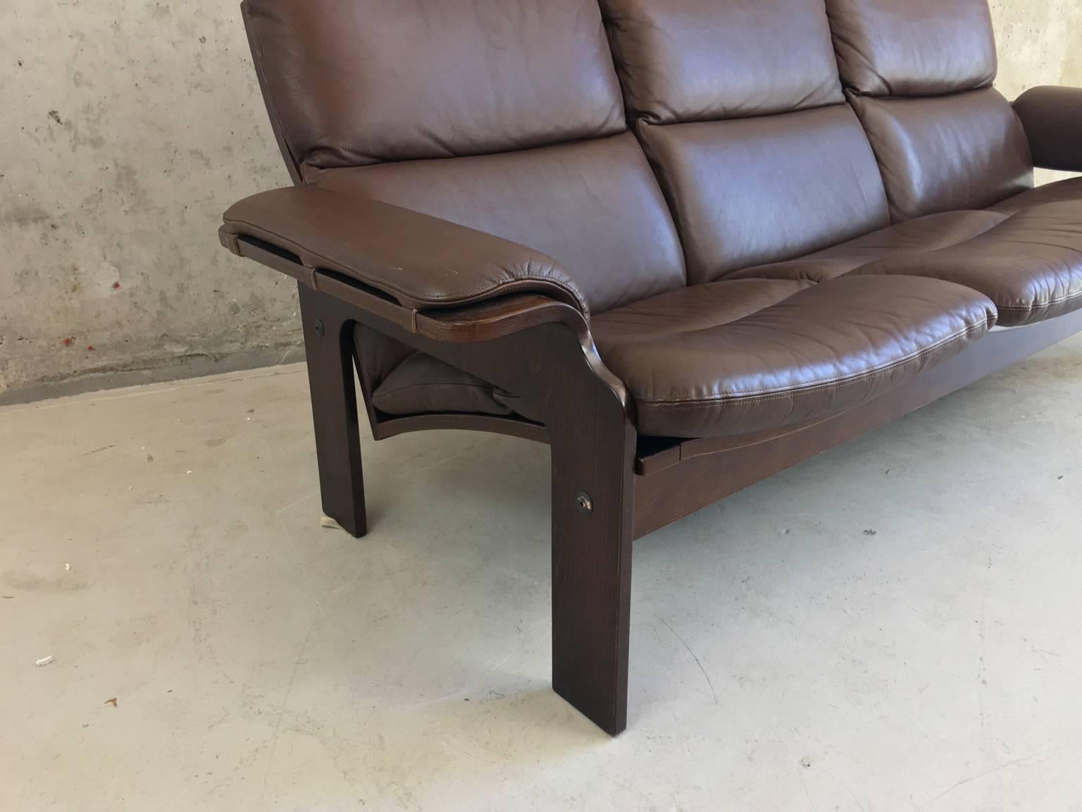 Mid-Century Modern 1970s Jeki Mobler Danish Mid-Century Brown Leather Three-Seat Sofa For Sale