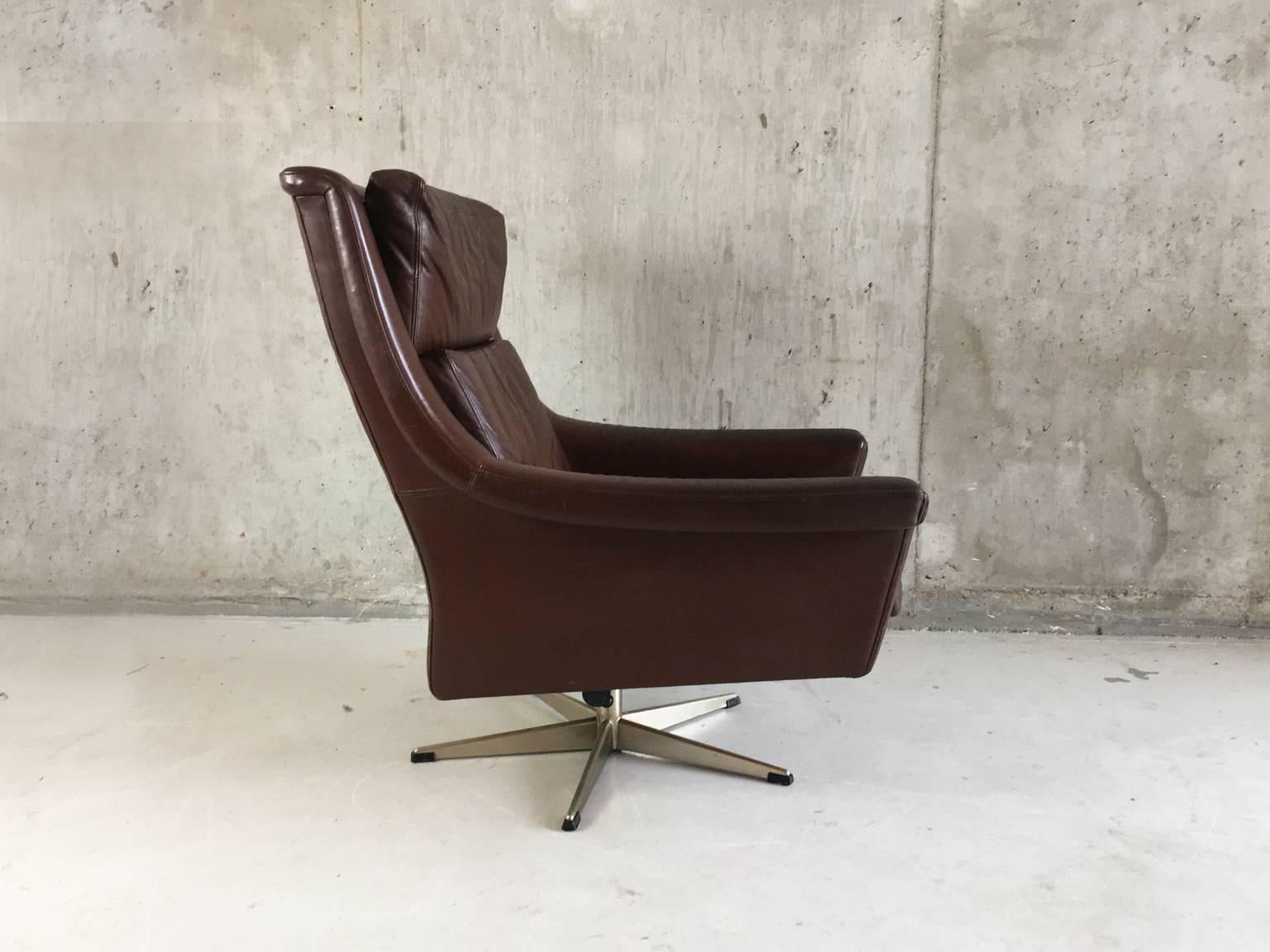Mid-Century Modern 1960-1970s, Danish Mid-Century Brown Leather Reclining Swivel Armchair For Sale