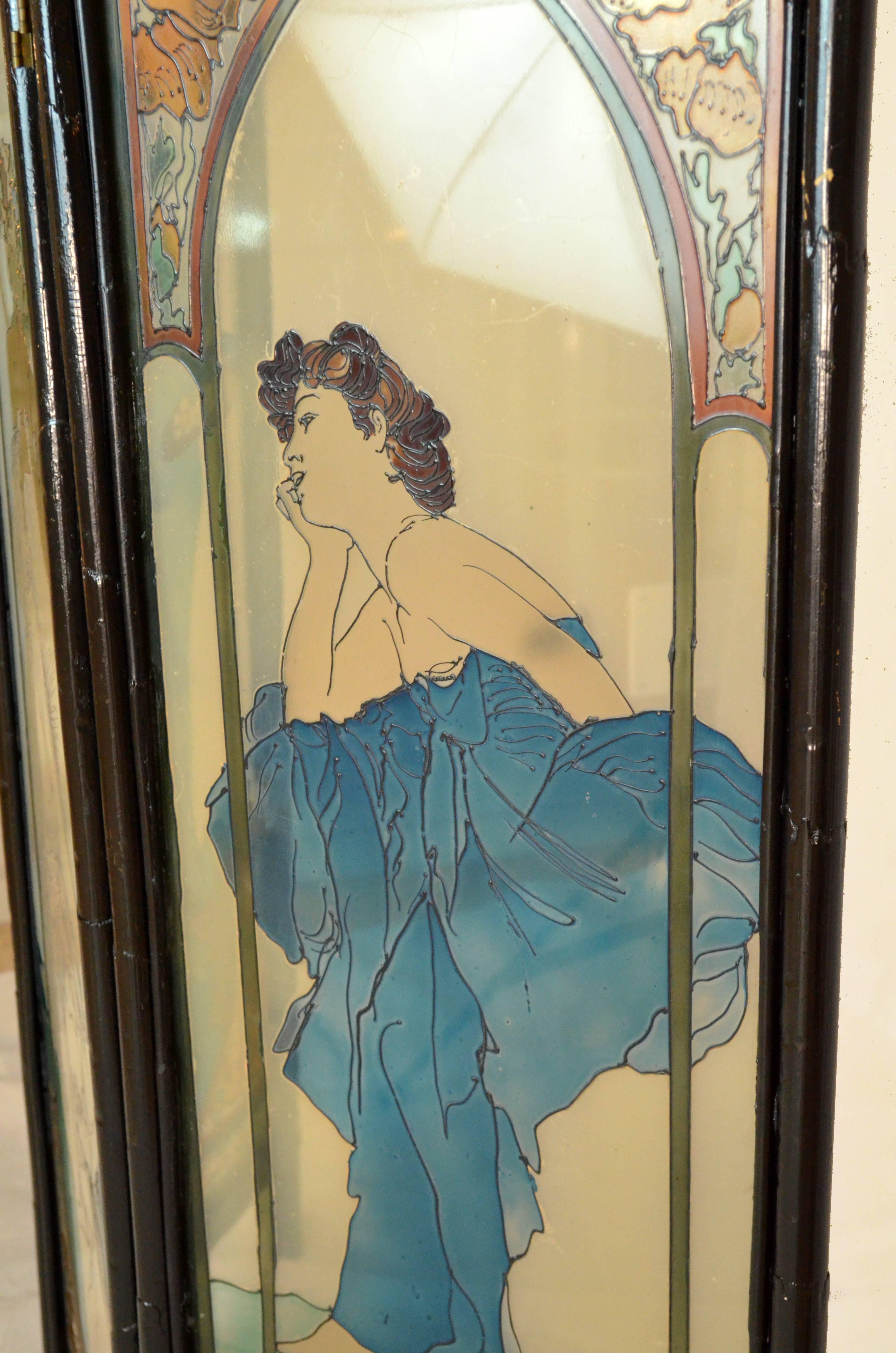 Verre Paravent Art Nouveau, début du 20e siècle, verre peint style Mucha