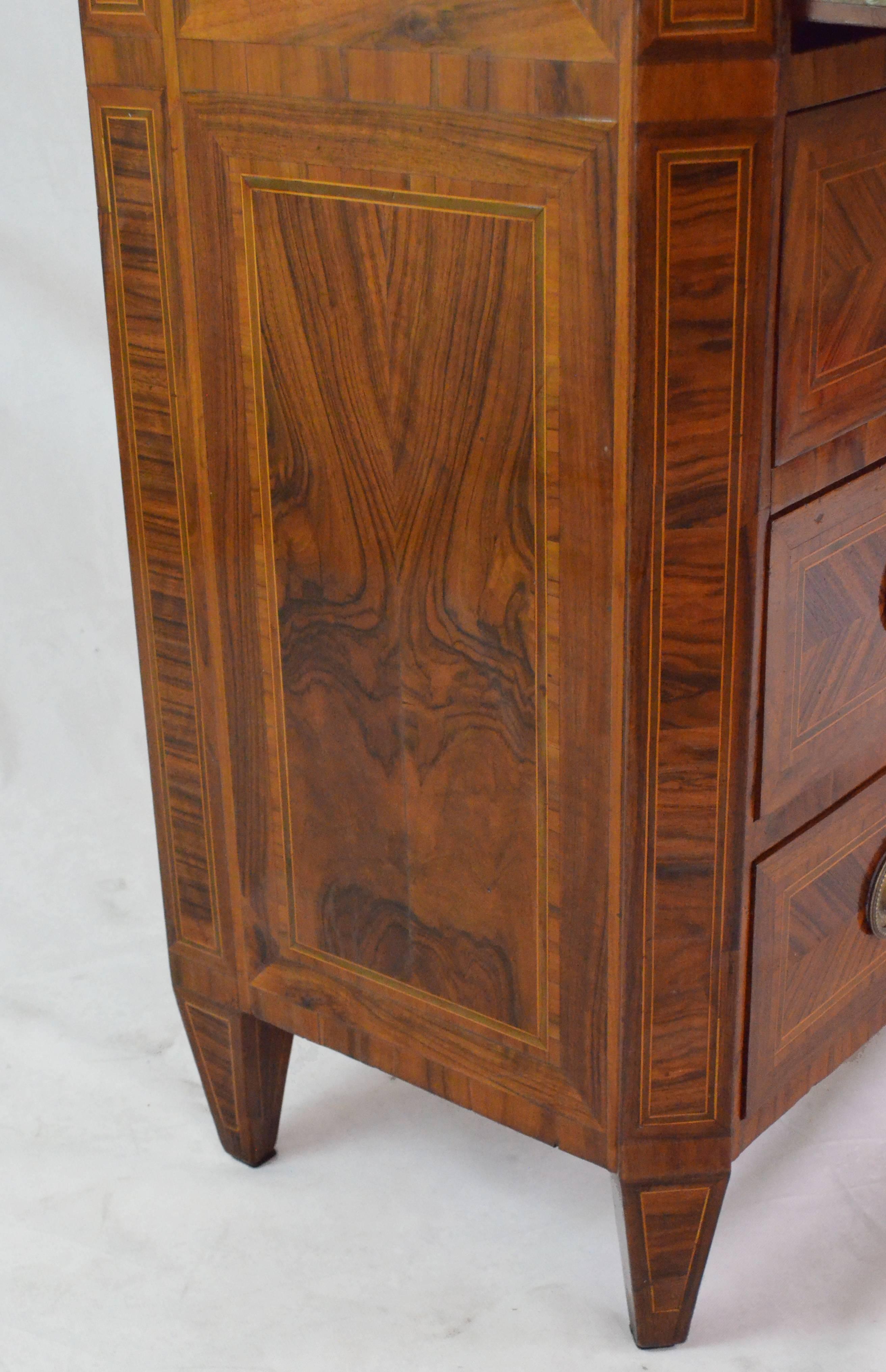 Marquetry 18th Century Italian Venereed Wanut Fall Front Secretaire