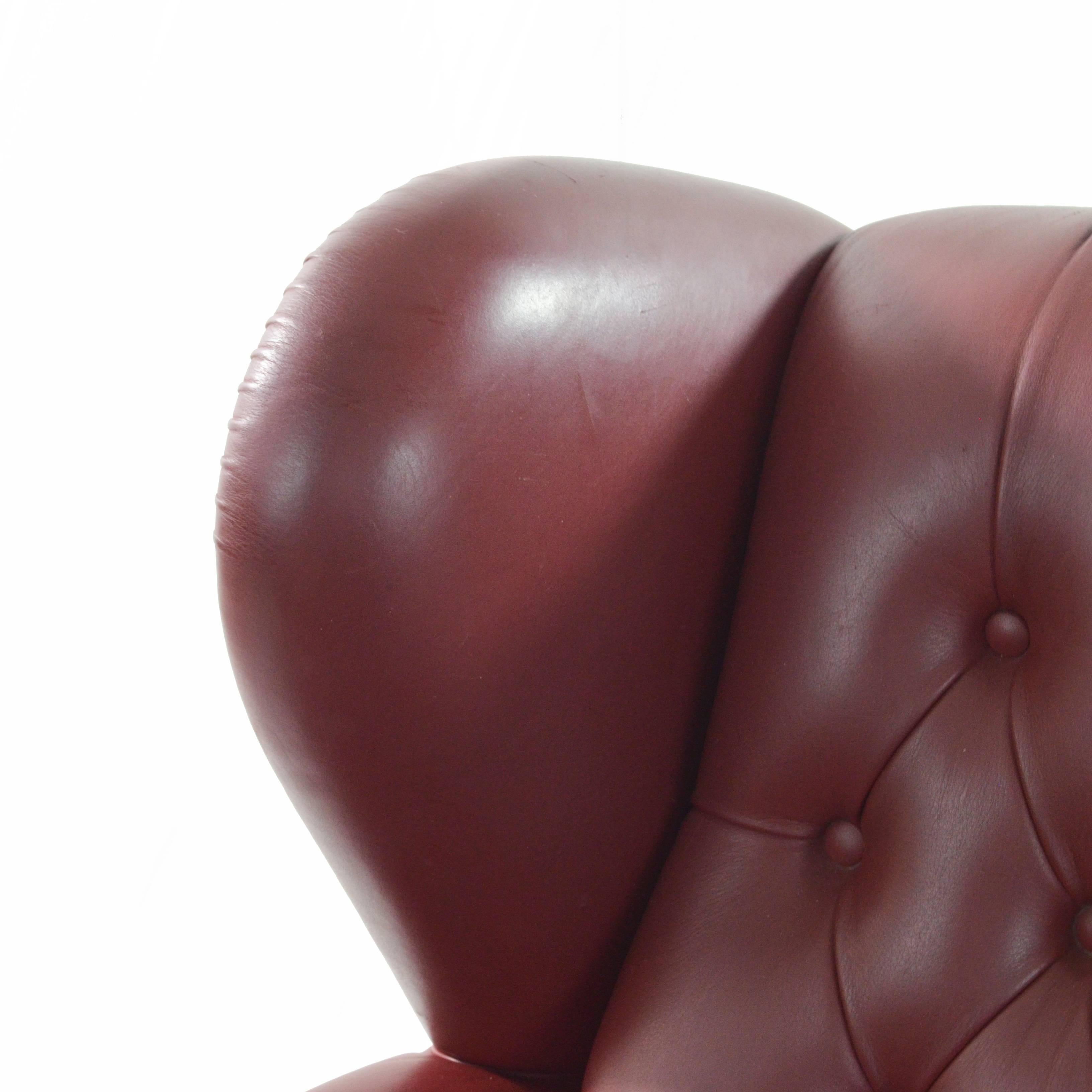 XX secolo Poltrona Frau originale Model No. 1919 con posacenere e relativo pouf