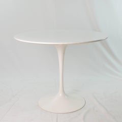 Tulip Table by Eero Saarinen 1957 for Knoll International