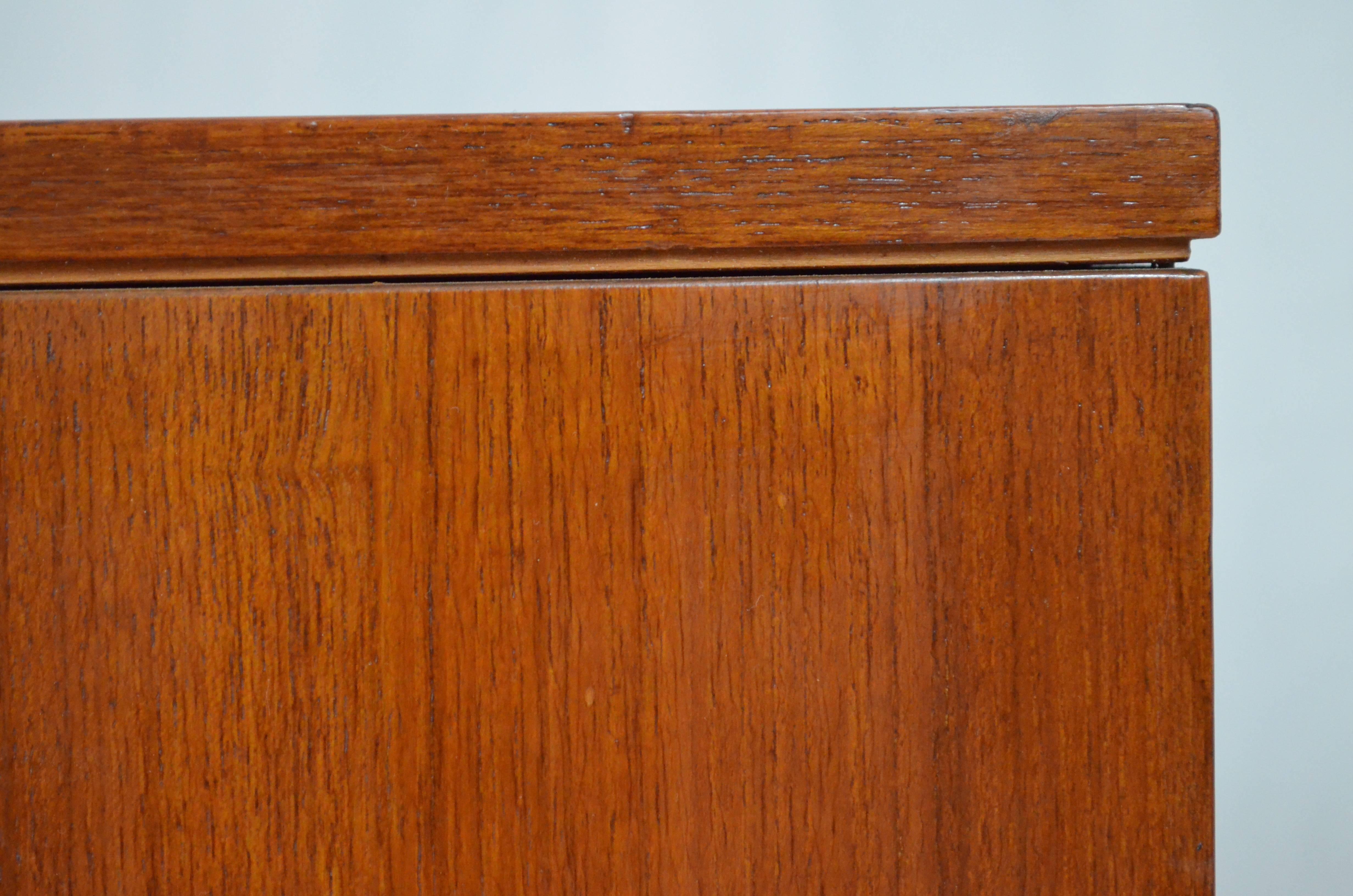 20th Century Scandinavian Style Teak Wood Sideboard  4
