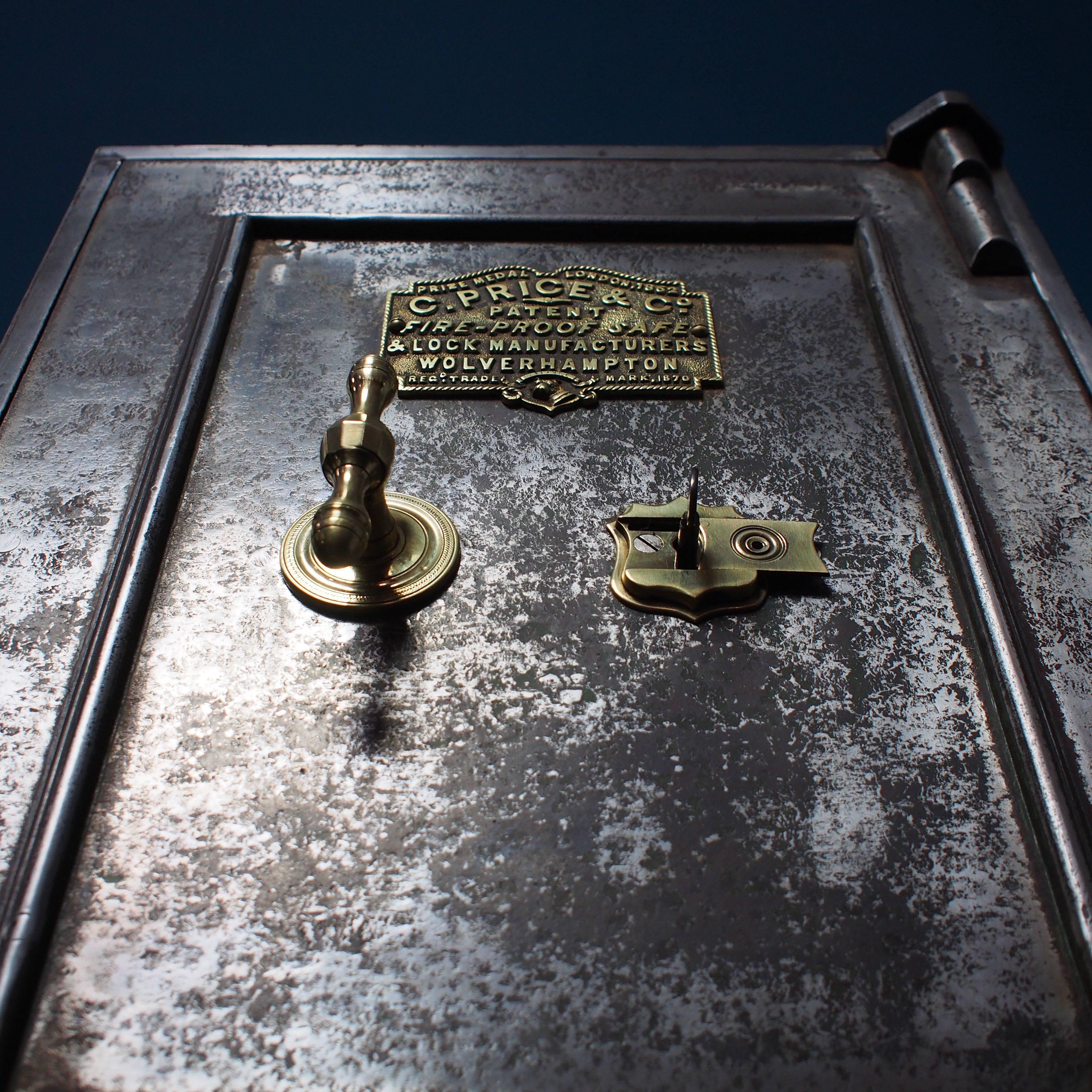 Fire-Proof Safe with Original Key Set on Bespoke Steel Trolley, 1800s 2