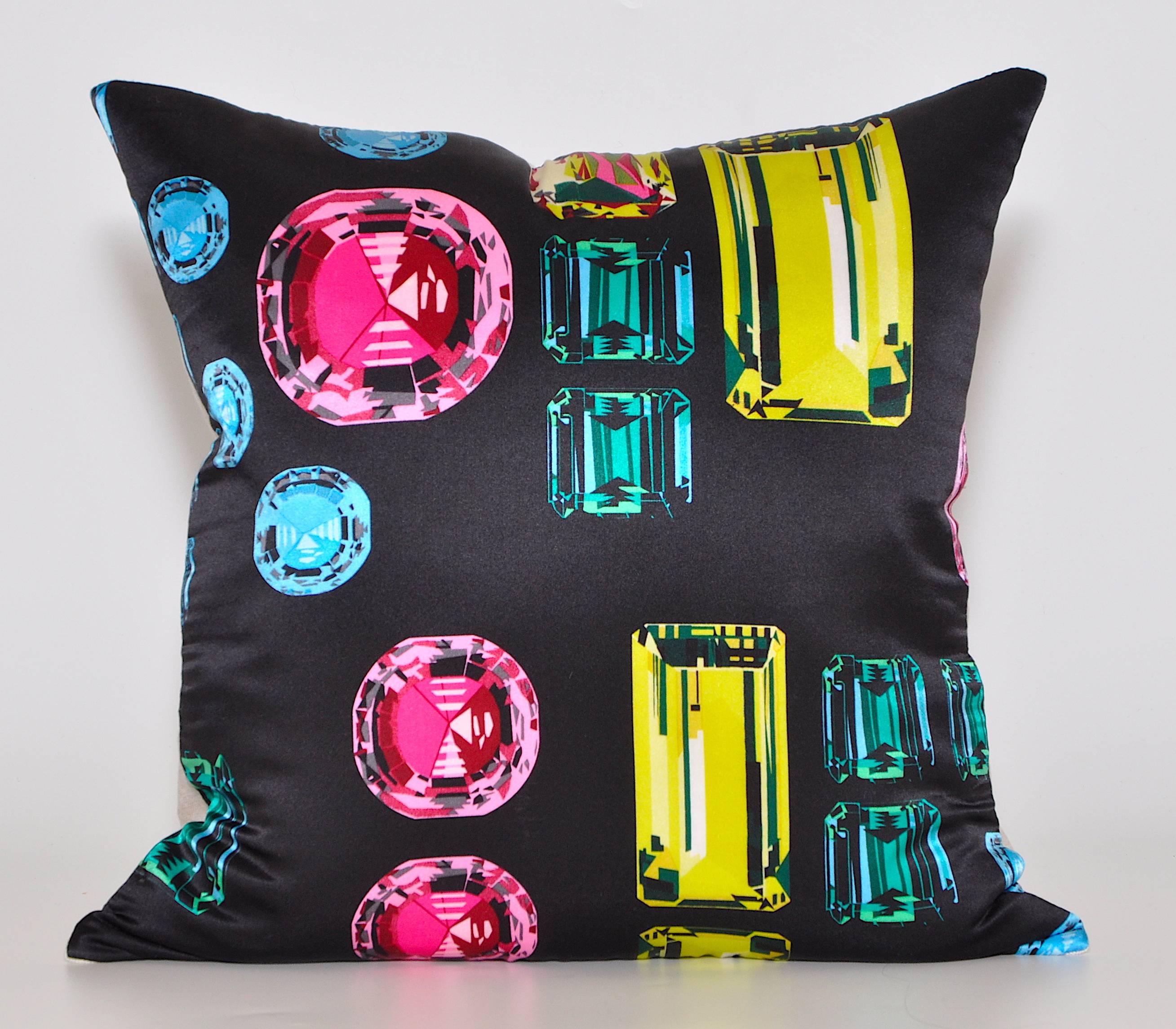 American Vintage Crystals Jewelry Echo Silk Scarf with Irish Linen Cushions Pillows For Sale