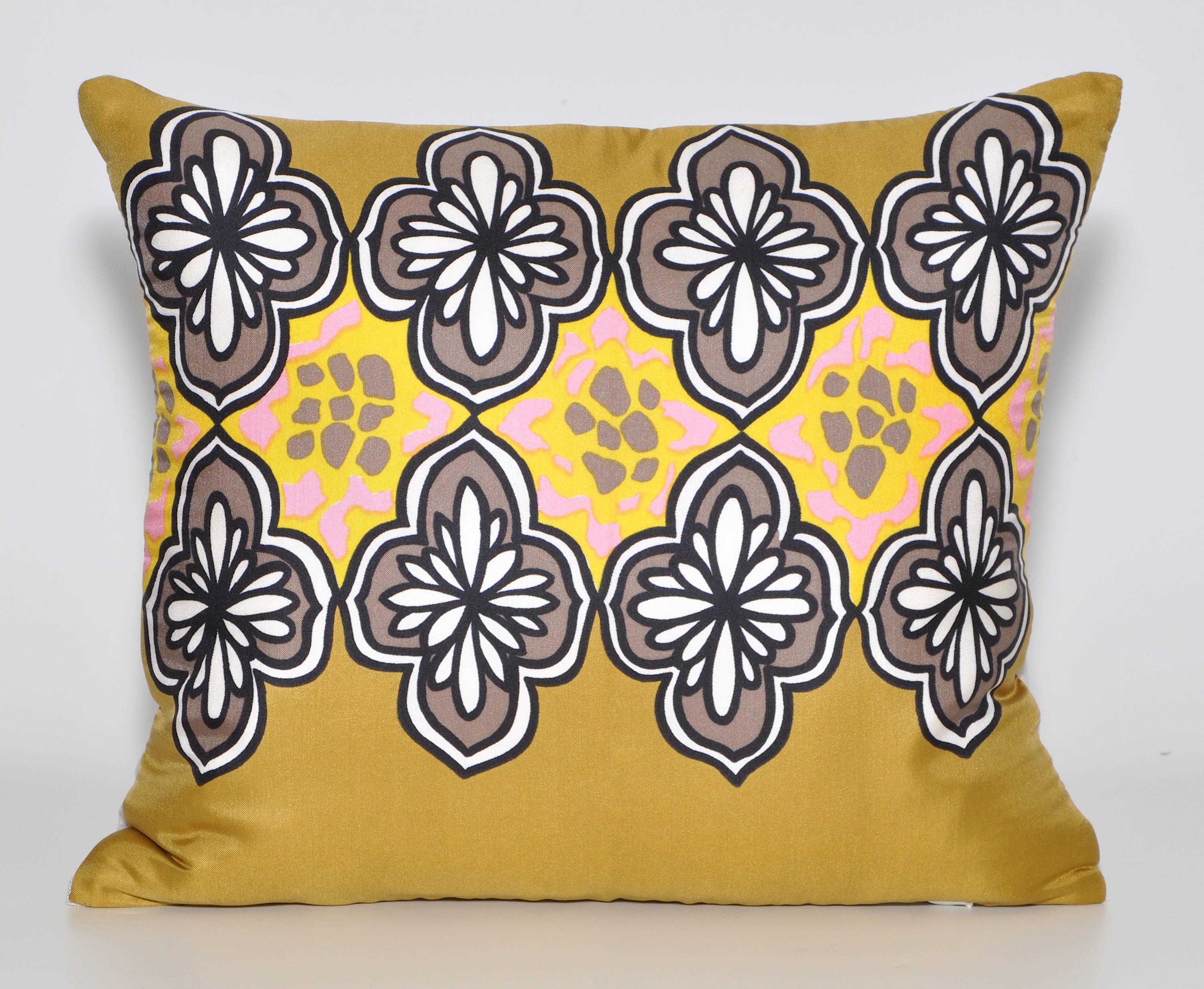 A luxury set of custom-made one-of-a-kind cushions (pillows) created from an exquisite vintage silk Pierre Balmain fashion scarf in a beautifully elaborate design. Magnificently decorated in architectural quatrefoil motifs, a symbol often found in