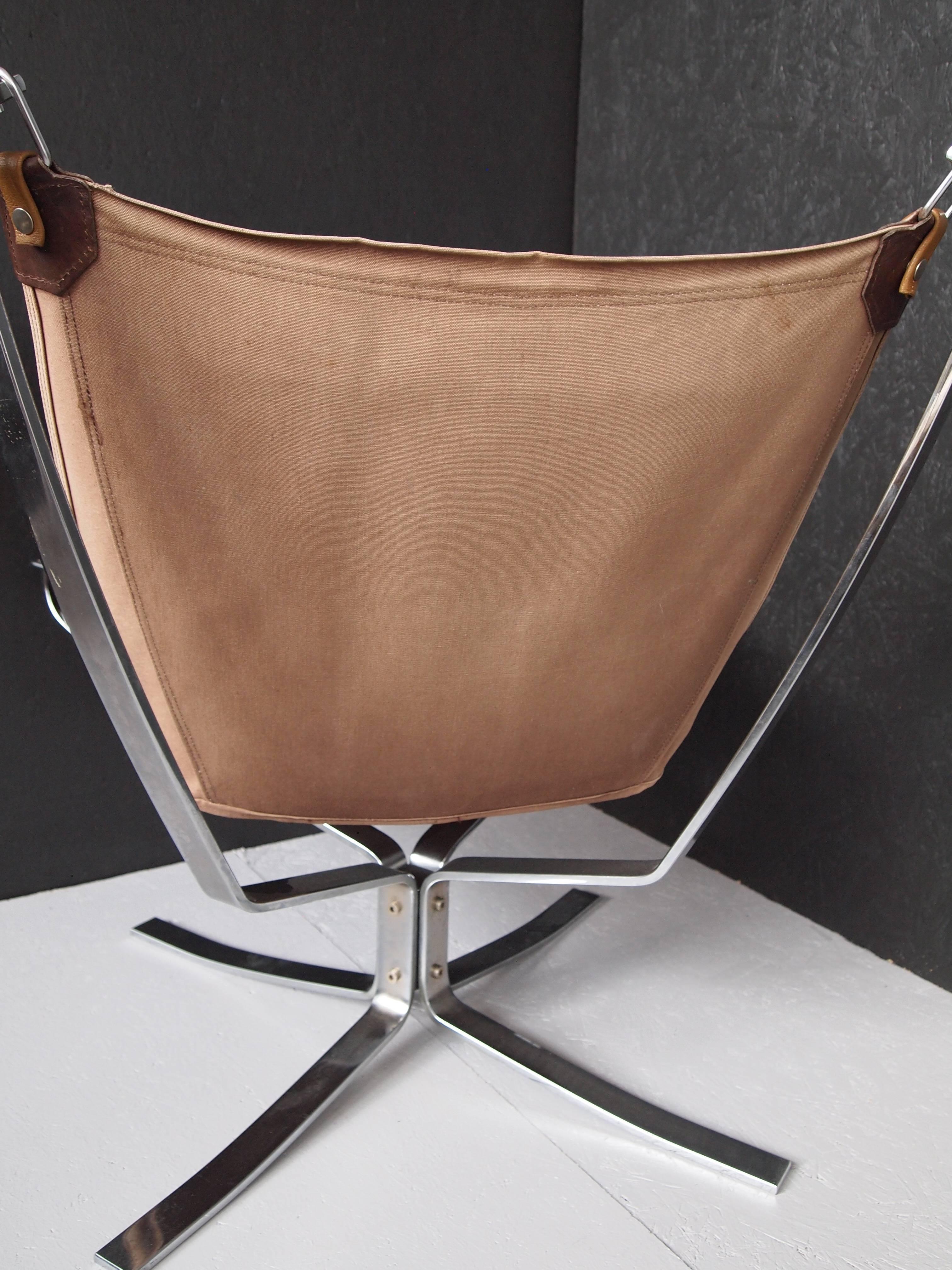 Norwegian Sigurd Ressel Falcon Lounge Chair Tan Leather, Canvas and Steel Frame For Sale