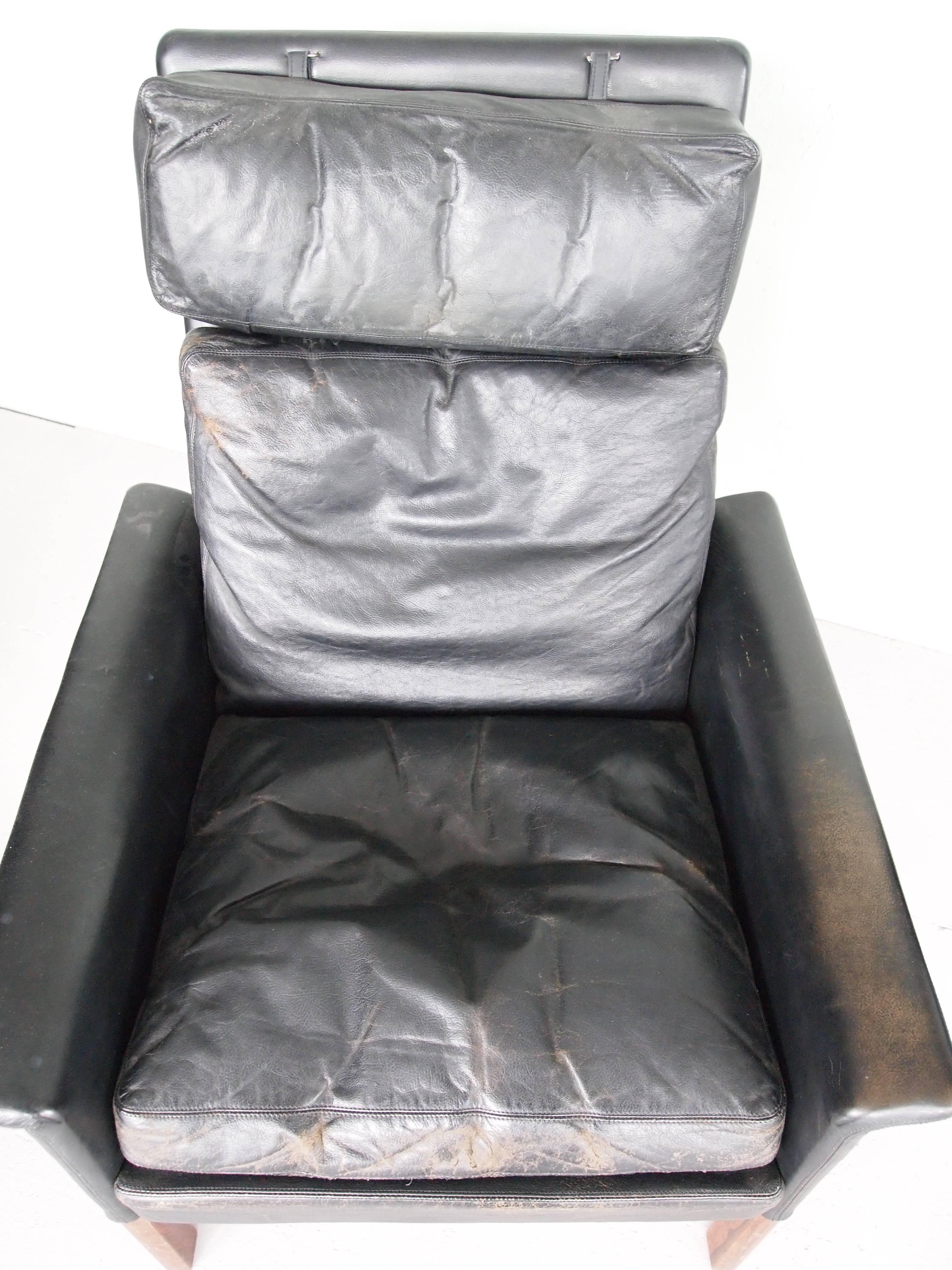 Scandinavian Modern Hans Olsen Vintage Black Leather and Rosewood Chair For Sale