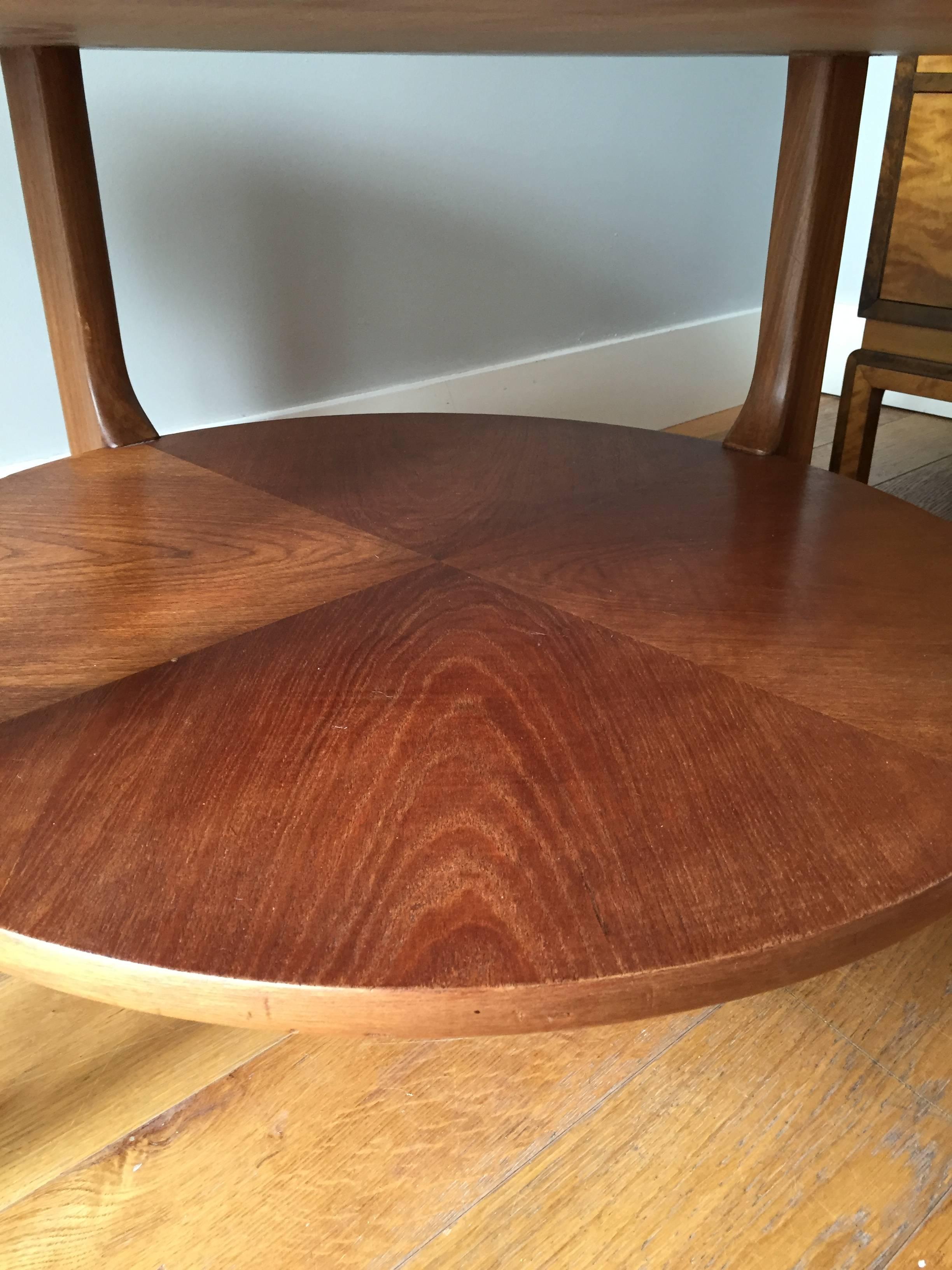 French 1940s Circular Oak and Walnut Two-Tiered Coffee Table In Excellent Condition In London, GB