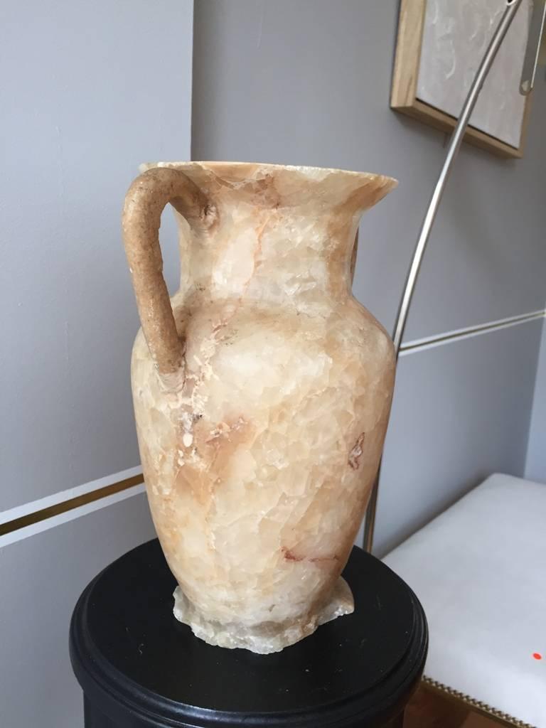Ancient Egyptian Style 'Grand Tour' Carved Alabaster Urn Shaped Vase In Distressed Condition In London, GB