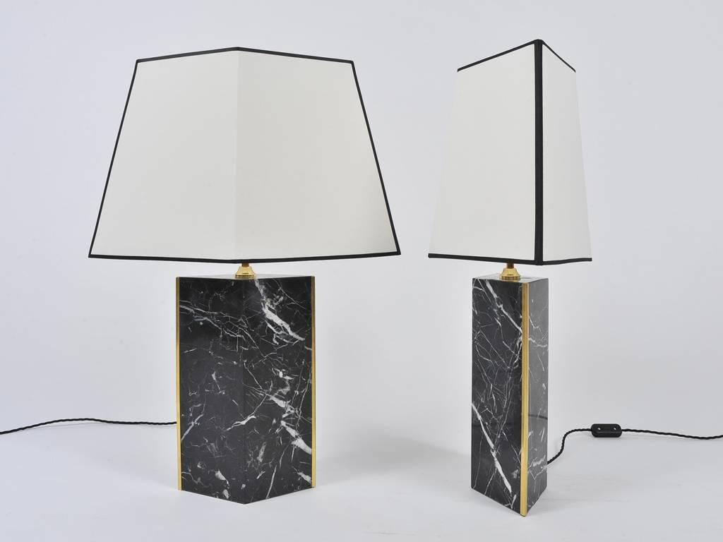 French Pair of Marble and Brass Lozange Lamps by Dorian
