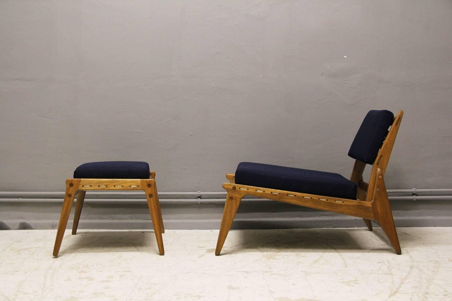 Rare Mid-Century Hunting Chair with Ottoman in Oak and Textile, Germany, 1950s For Sale 5