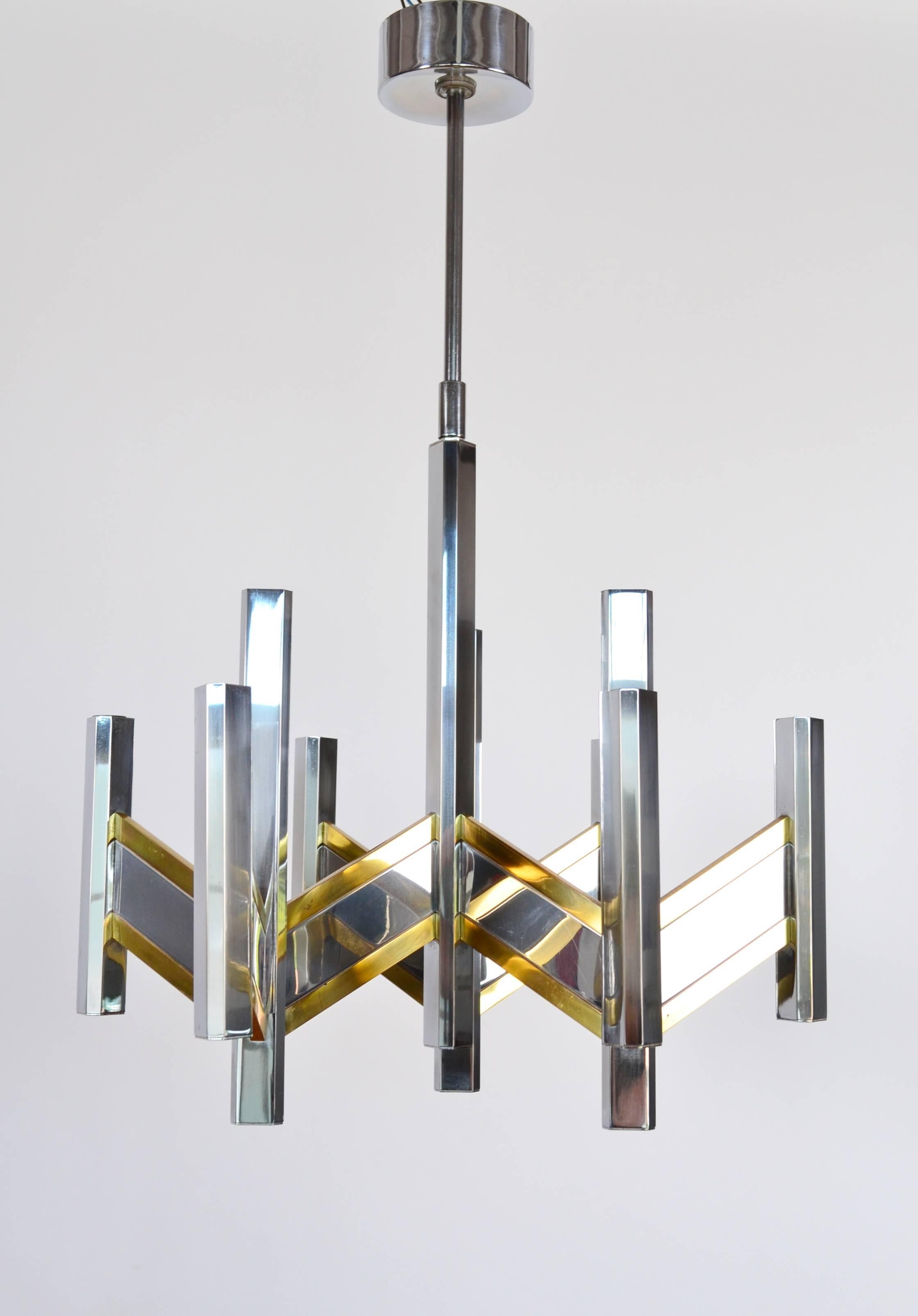 Gaetano Sciolari Brass and Chrome Chevron Chandelier, 1960s In Excellent Condition In Morazzone, Varese