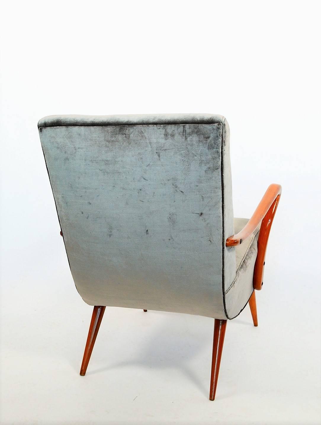 Italian Midcentury Beech and Silver-Grey Velvet Armchair Reupholstered, 1950s 1