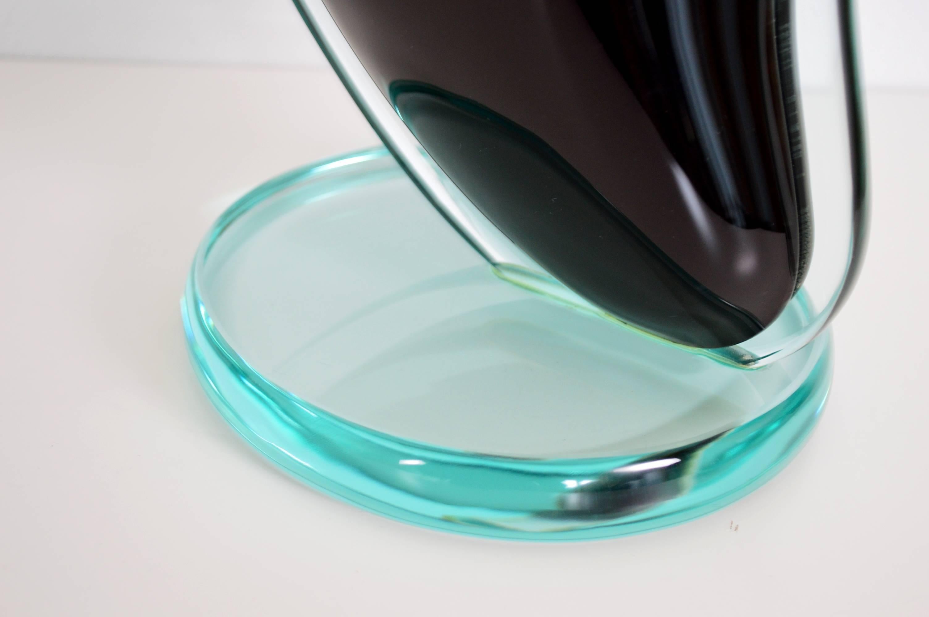 Grand vase de collection italien en verre d'art tchèque du milieu du siècle, 1970 en vente 1