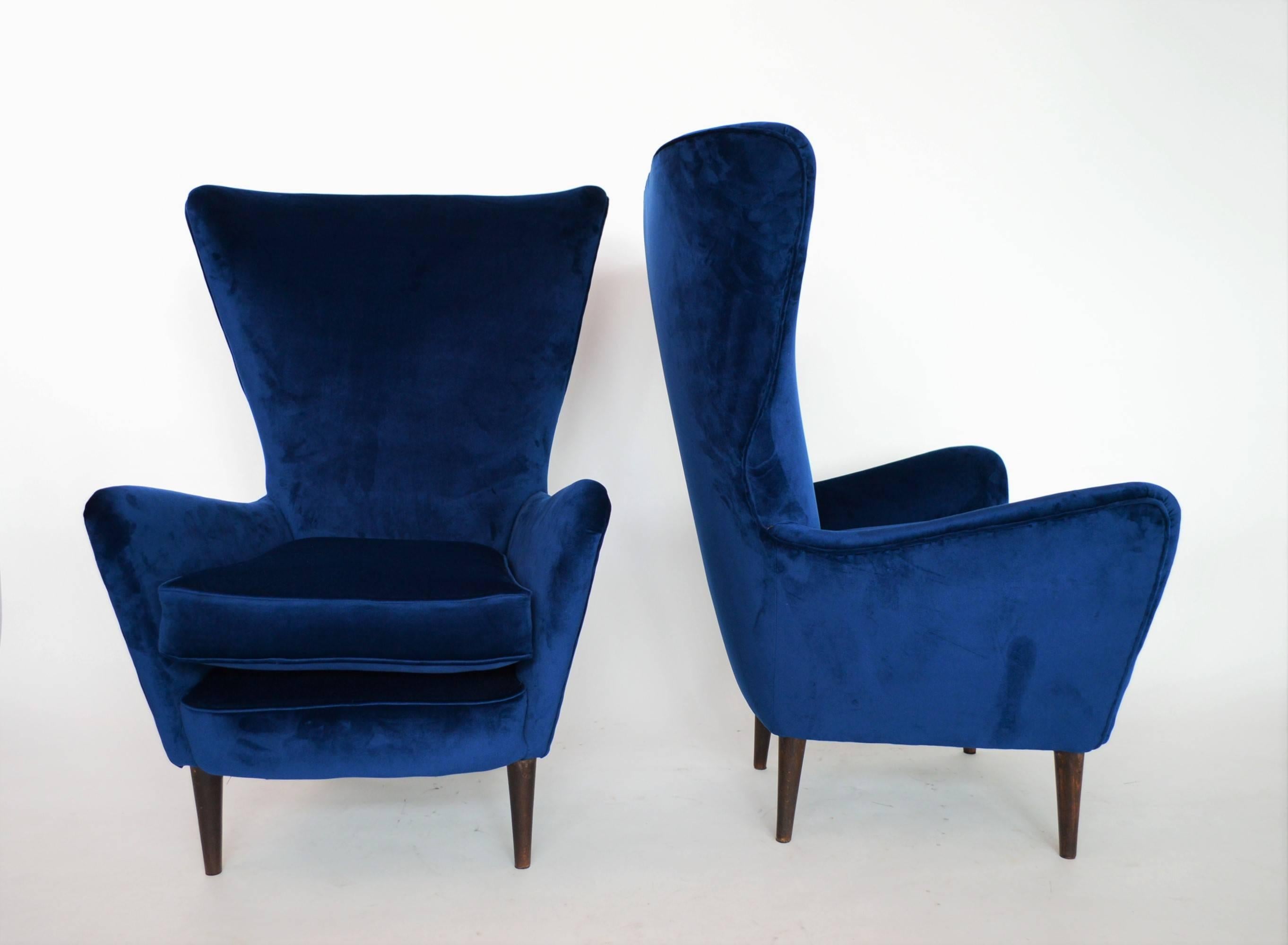 Italian Midcentury Armchairs Restored with Royal-Blue Velvet, 1950s 8