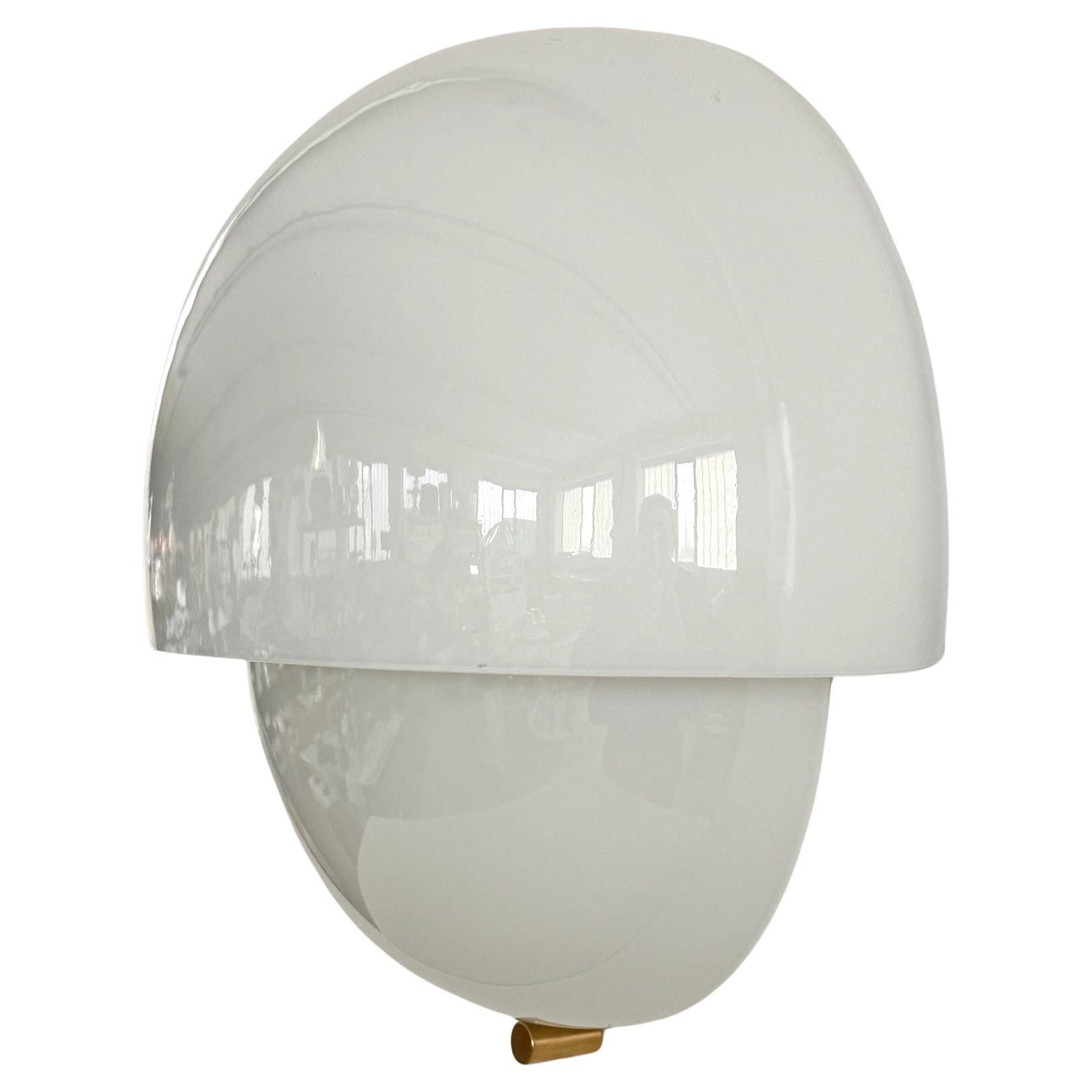 Sconce singole 'Grande Mania' di Vico Magistretti per Artemide