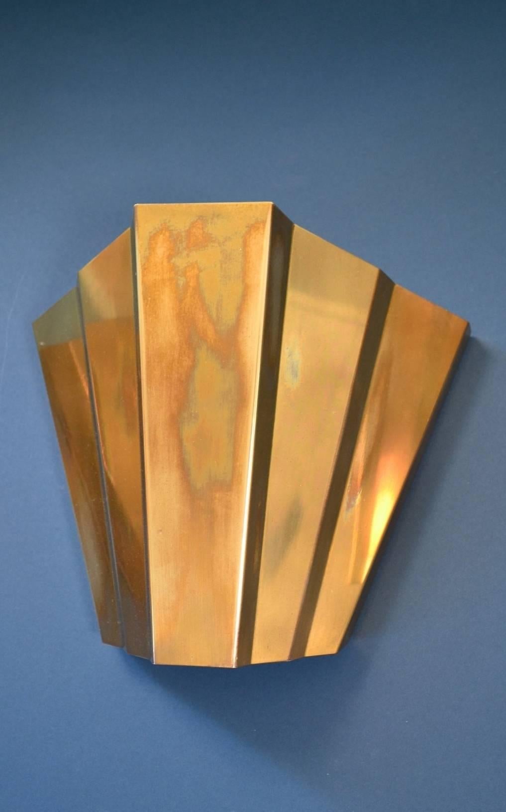 Set of Three Art Deco Style Italian Brass Wall Sconces, 1980s In Excellent Condition In Morazzone, Varese