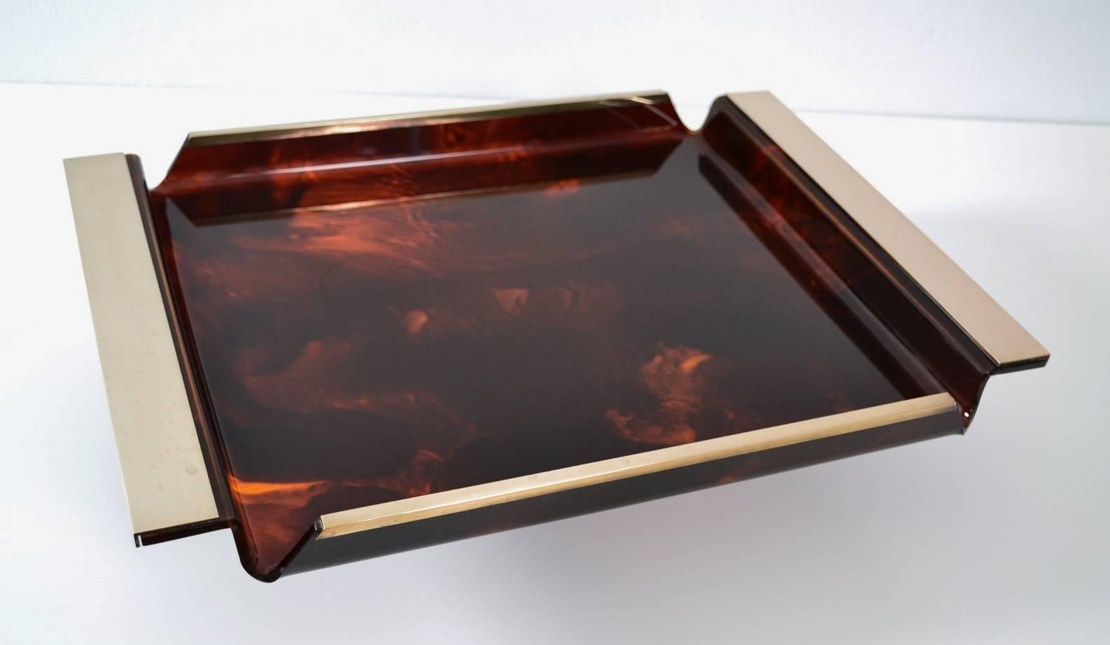 Faux Tortoiseshell Serving Tray Lucite and Brass, Italy, 1970s In Excellent Condition In Morazzone, Varese