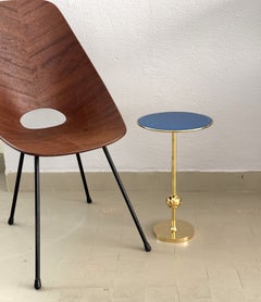 Tavolino italiano di Osvaldo Borsani in ottone e vetro blu, anni ’50