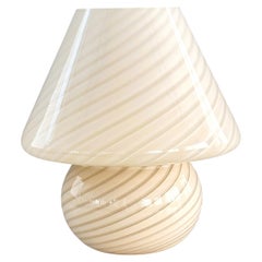 Grande lampe de table « champignon » de Murano en verre jaune pâle à motifs tourbillonnants, années 1970