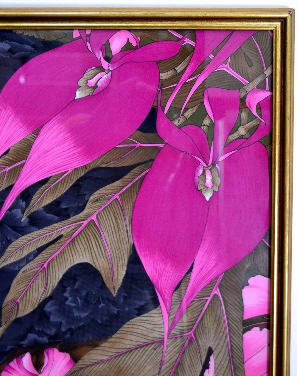 This is a beautiful hugh silk scarf framed to become a tropical wall picture with amazing shiny and vibrant colors, especially the black color of the panther and the pink of the flowers.
With the glass in front of the frame hard to fotography, in
