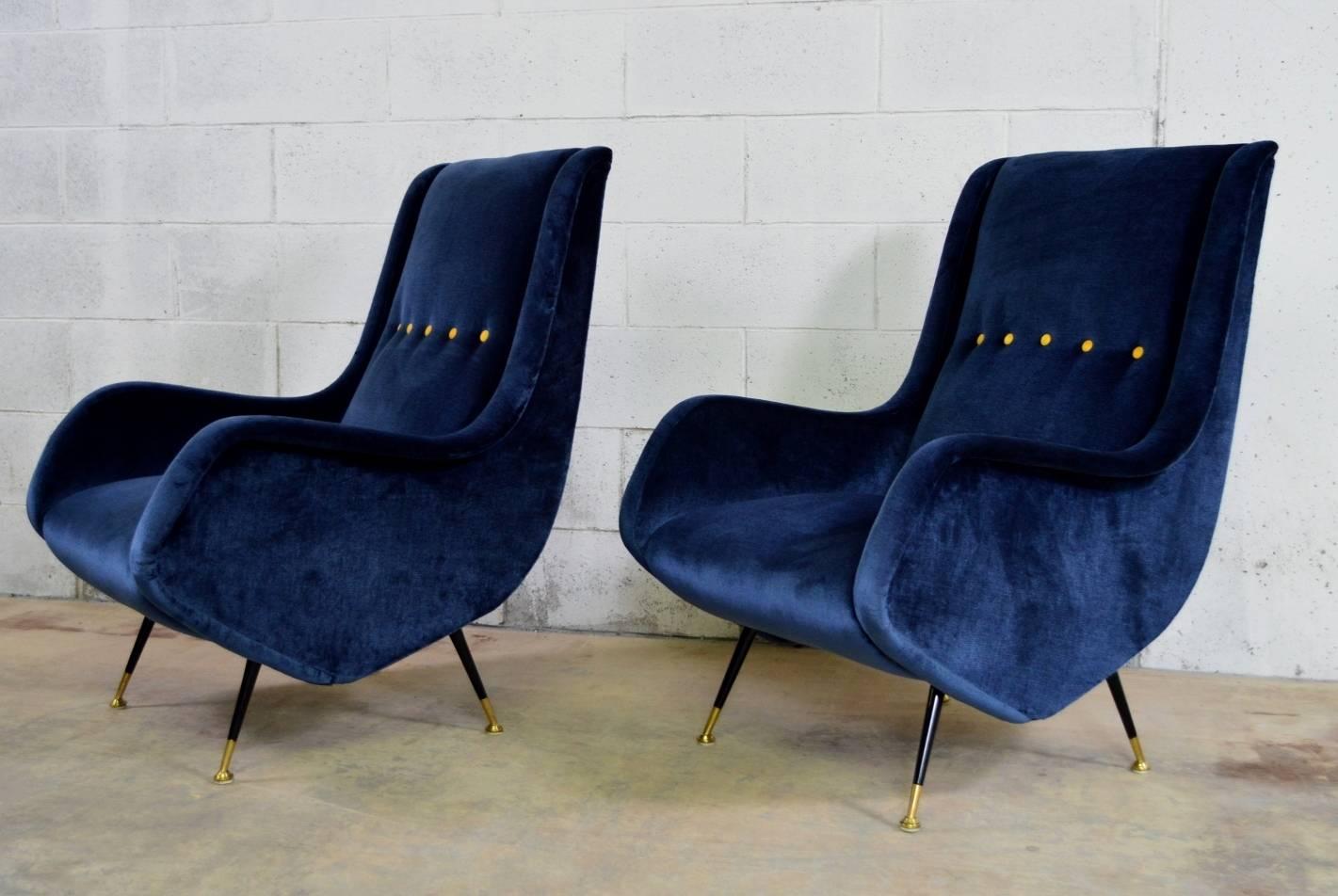 Hand-Crafted Pair of Italian Velvet Lounge Chairs Aldo Morbelli, Isa Bergamo, Italy, 1950s