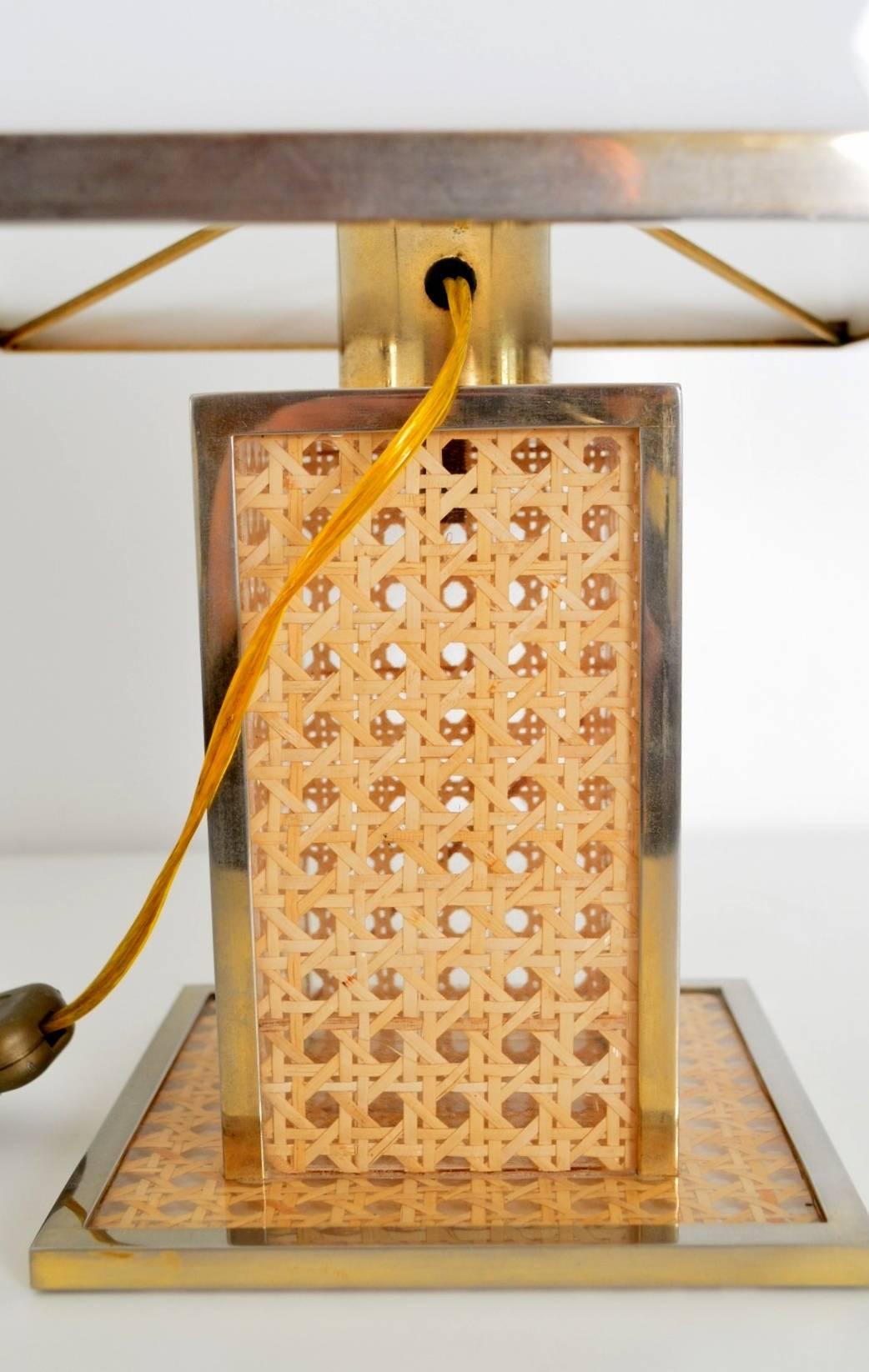 Mid-20th Century Italian Regency Brass, Lucite and Cane Table Lamp with Acrylic Lampshade, 1960s