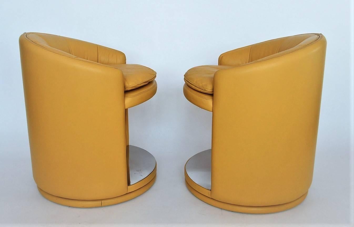 Mid-Century Modern Leather Swivel Club Chairs, Italy, 1980s