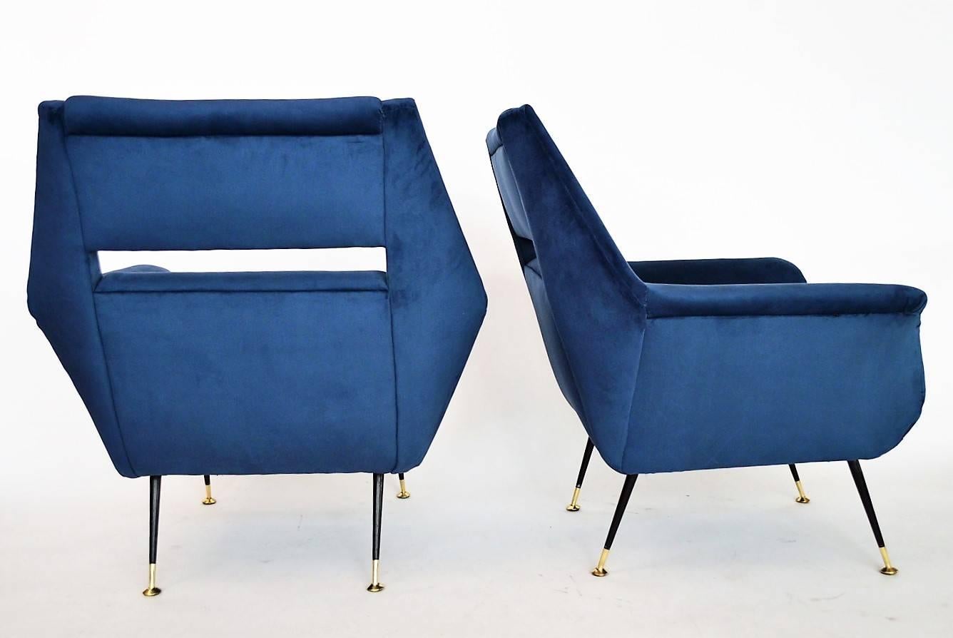 Polished Italian Mid-century Armchairs in Royal Blue Velvet by Gigi Radice for Minotti