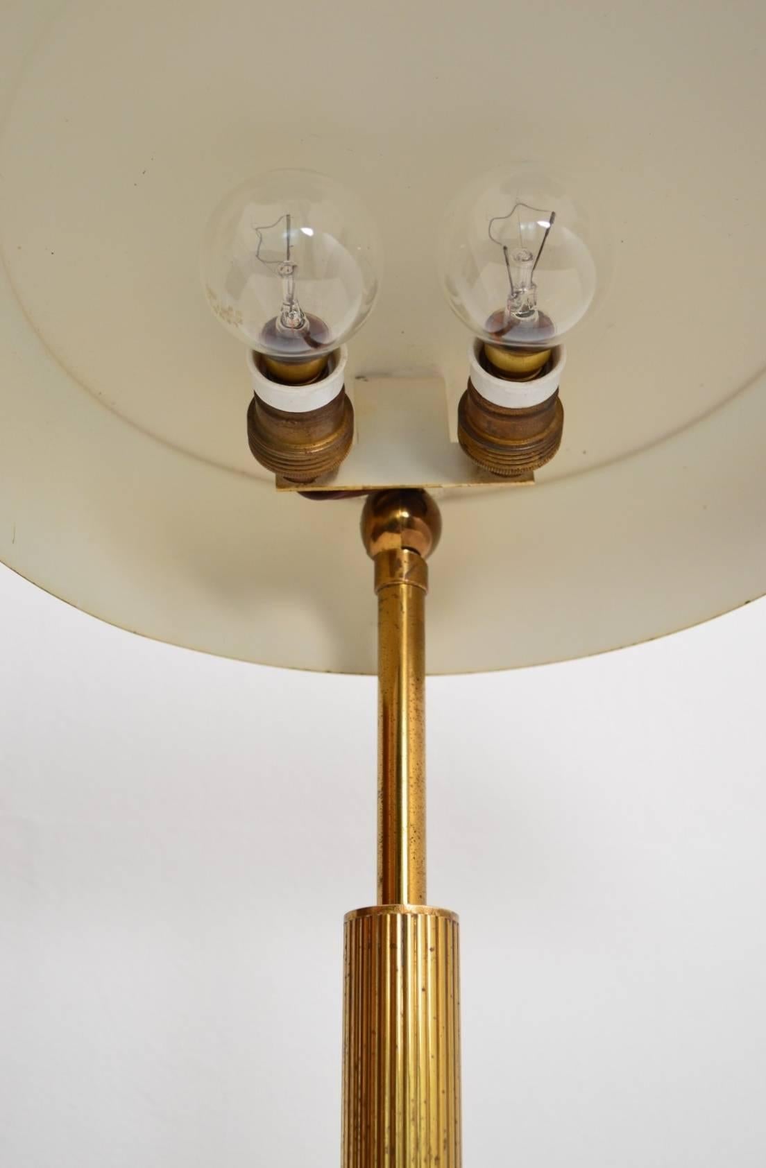 Italian Midcentury Brass and Glass Desk or Table Lamp, 1950s 1
