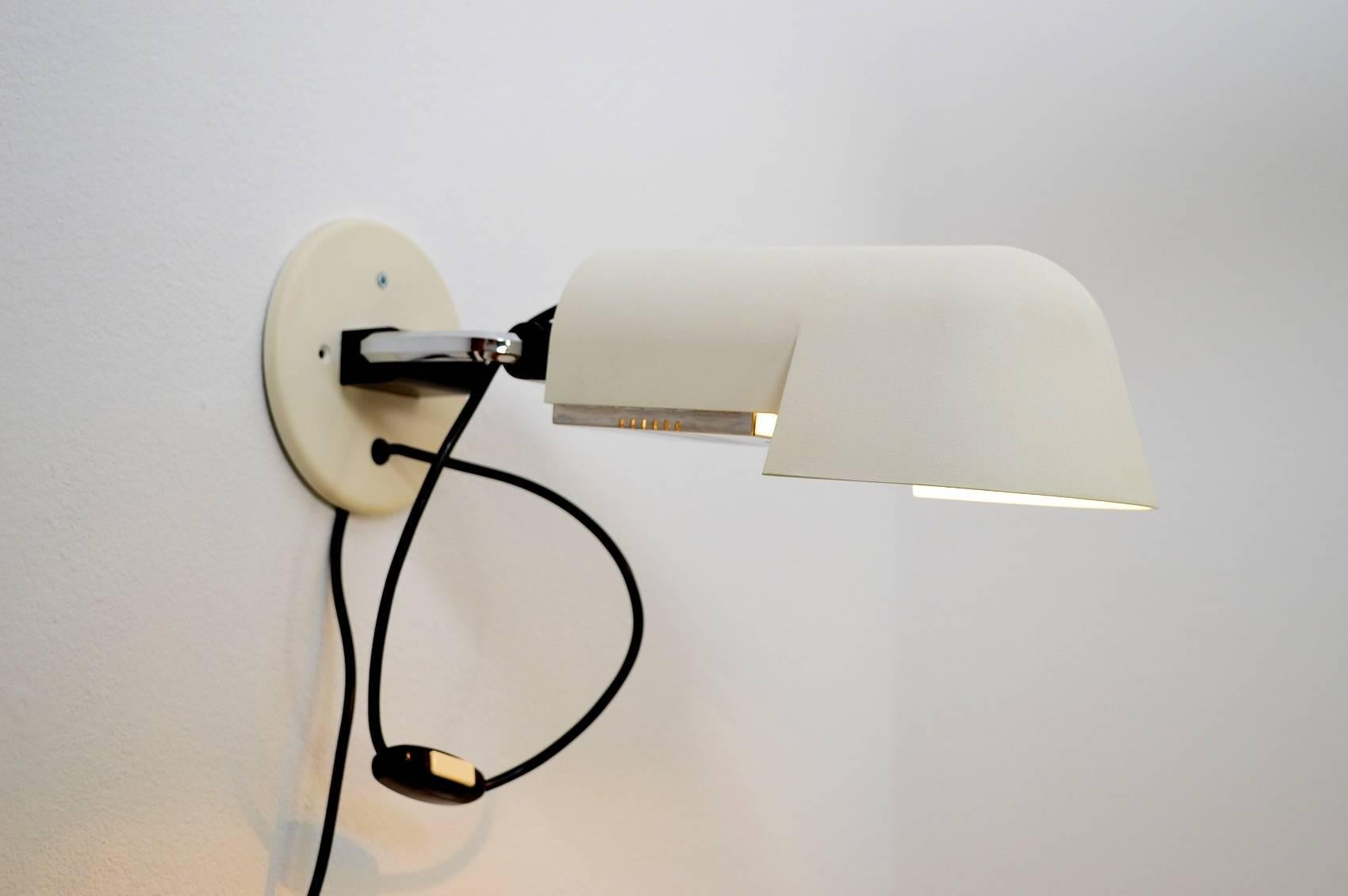 Space Age Wall Lamp or Wall Sconce by Danilo Aroldi for Luci, 1970 In Excellent Condition In Morazzone, Varese