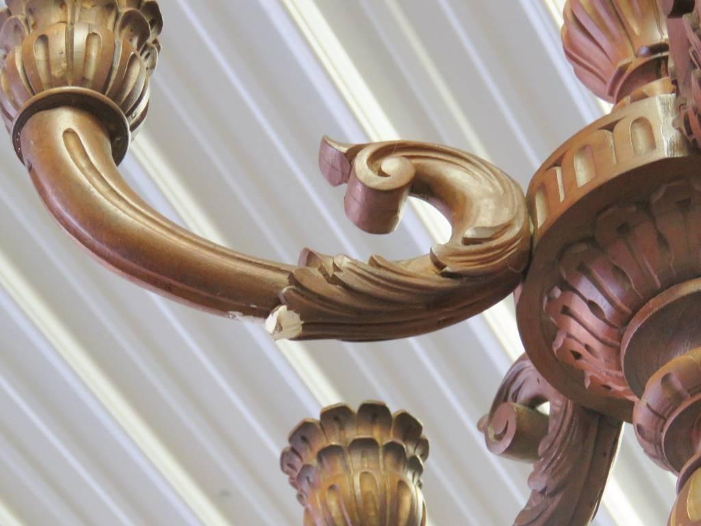 Antique Carved Walnut Chandelier In Good Condition For Sale In Swedesboro, NJ