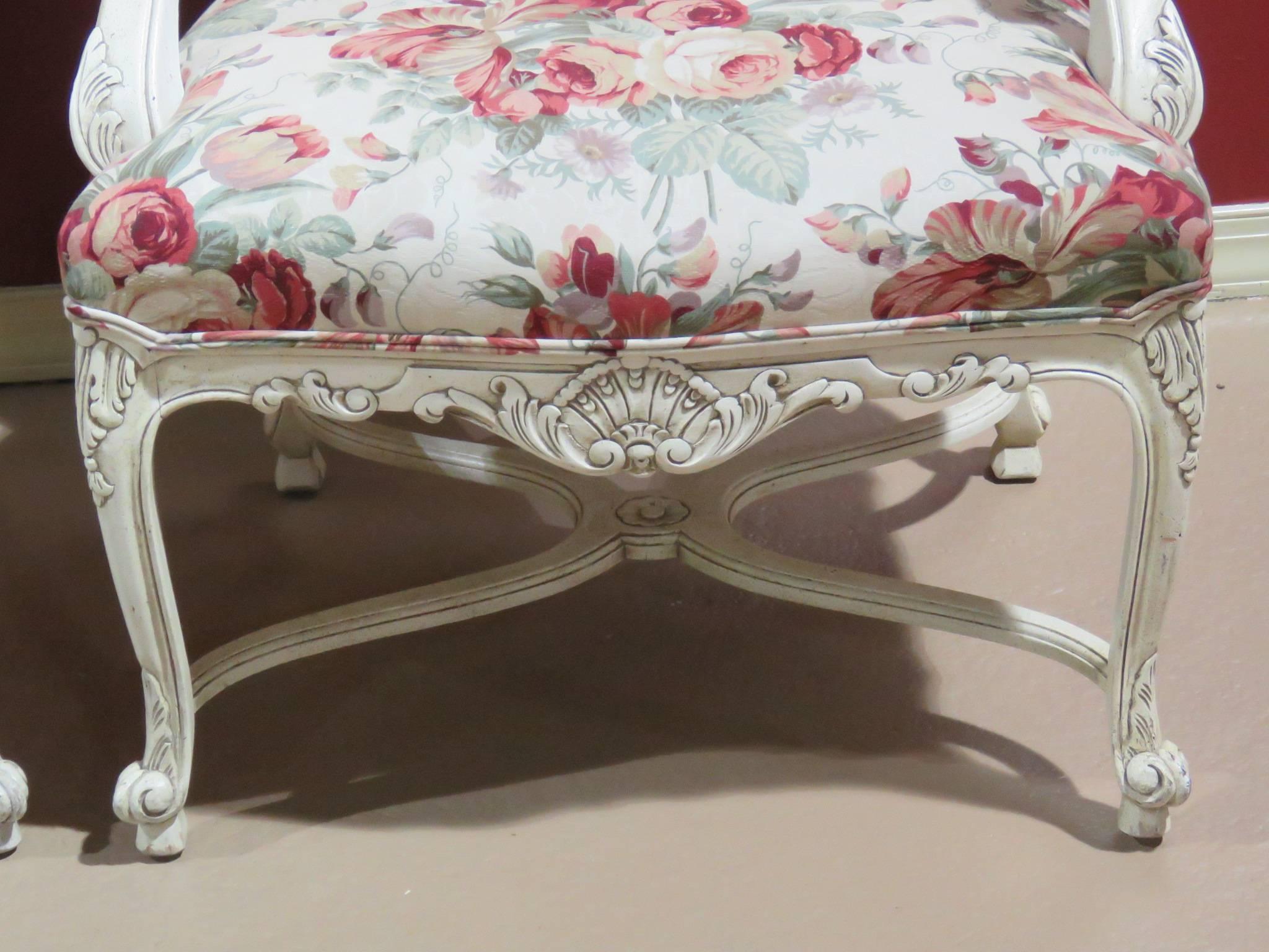 Pair of Louis XVI Style Cream Painted Upholstered Fauteuils Bergere Arm Chairs In Good Condition In Swedesboro, NJ