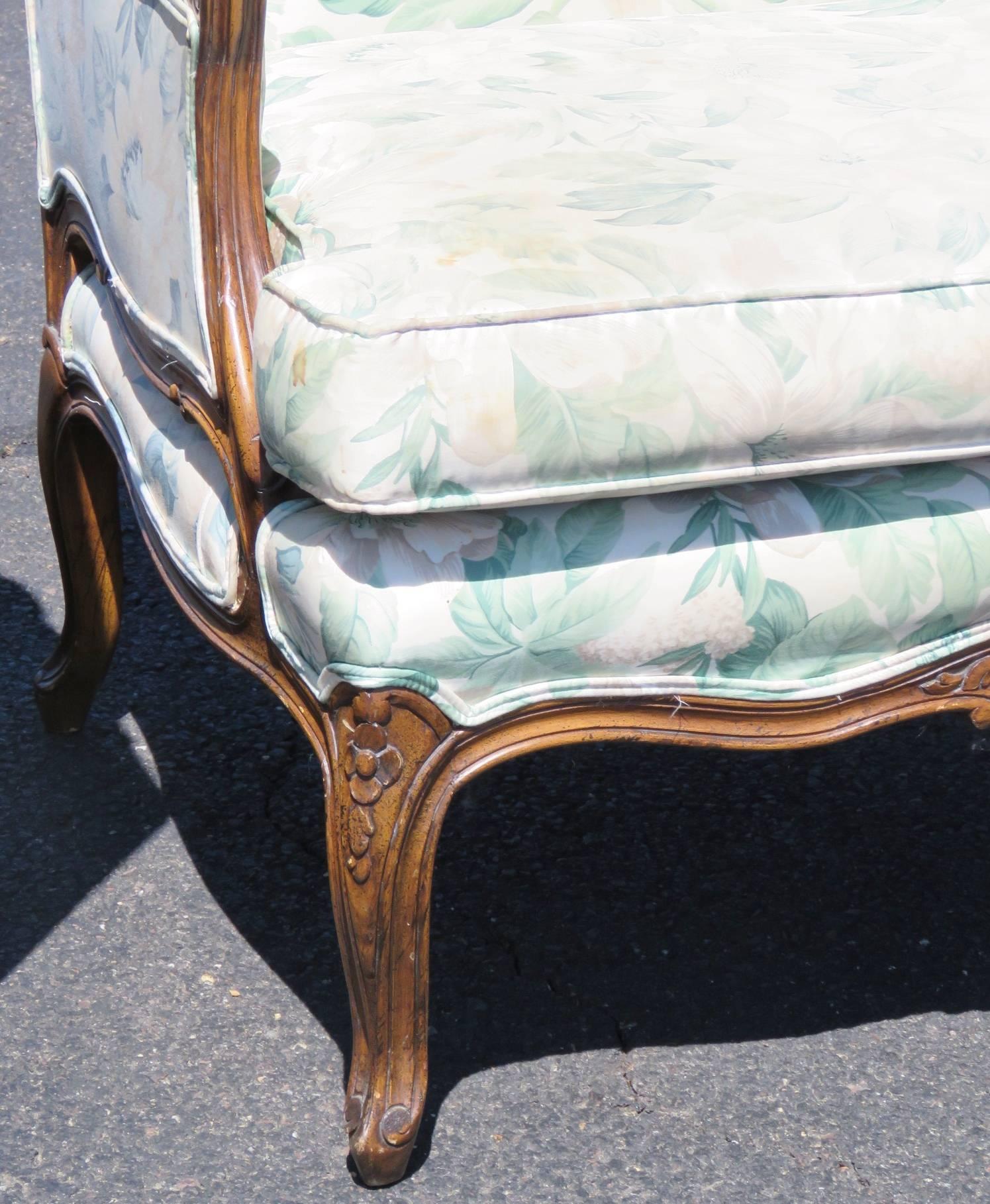 Pair of French Louis XVI Style Carved Walnut Bergere Marquis Chairs  In Good Condition In Swedesboro, NJ