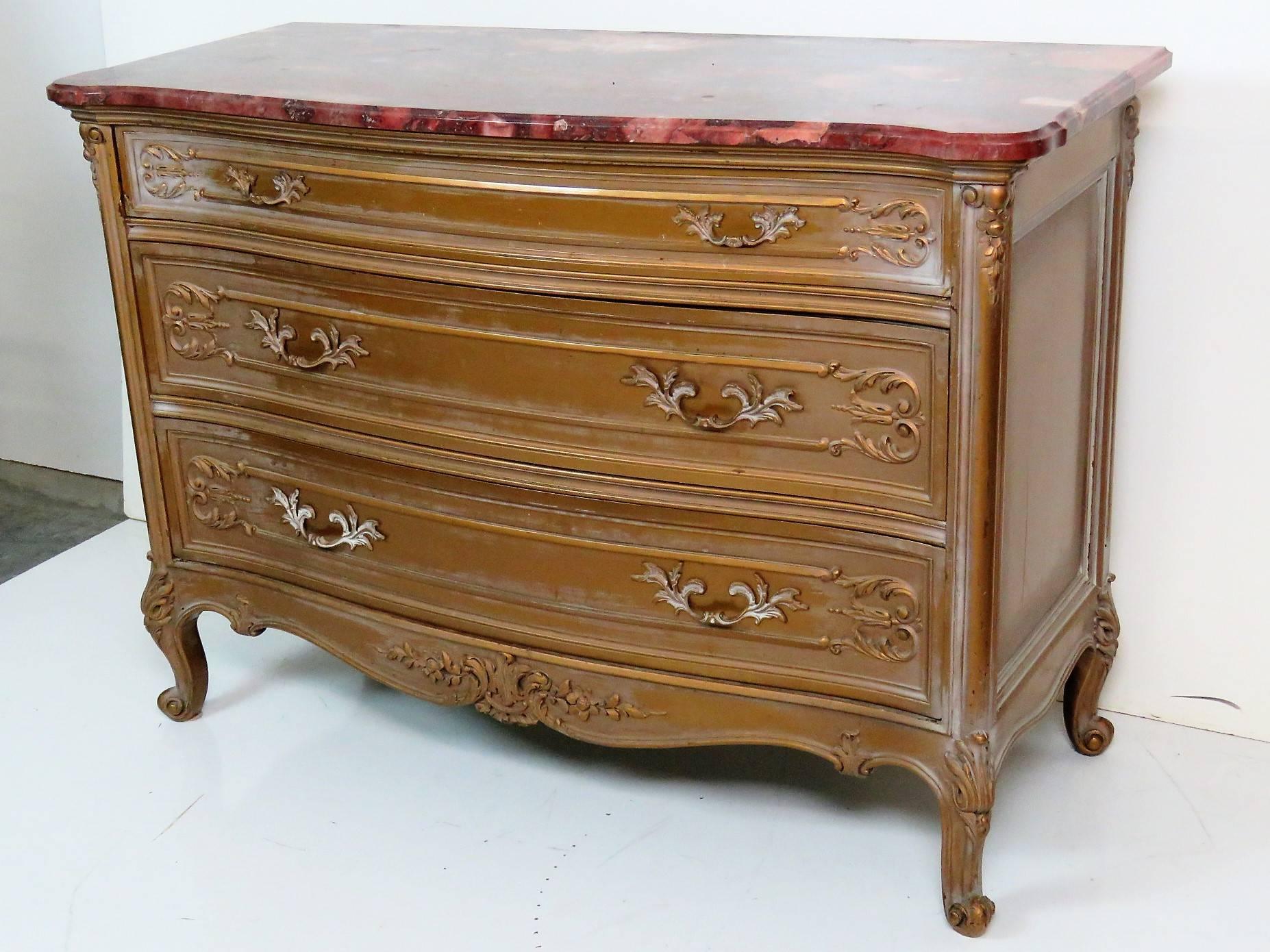 Gilt carved painted frame. Marble-top.