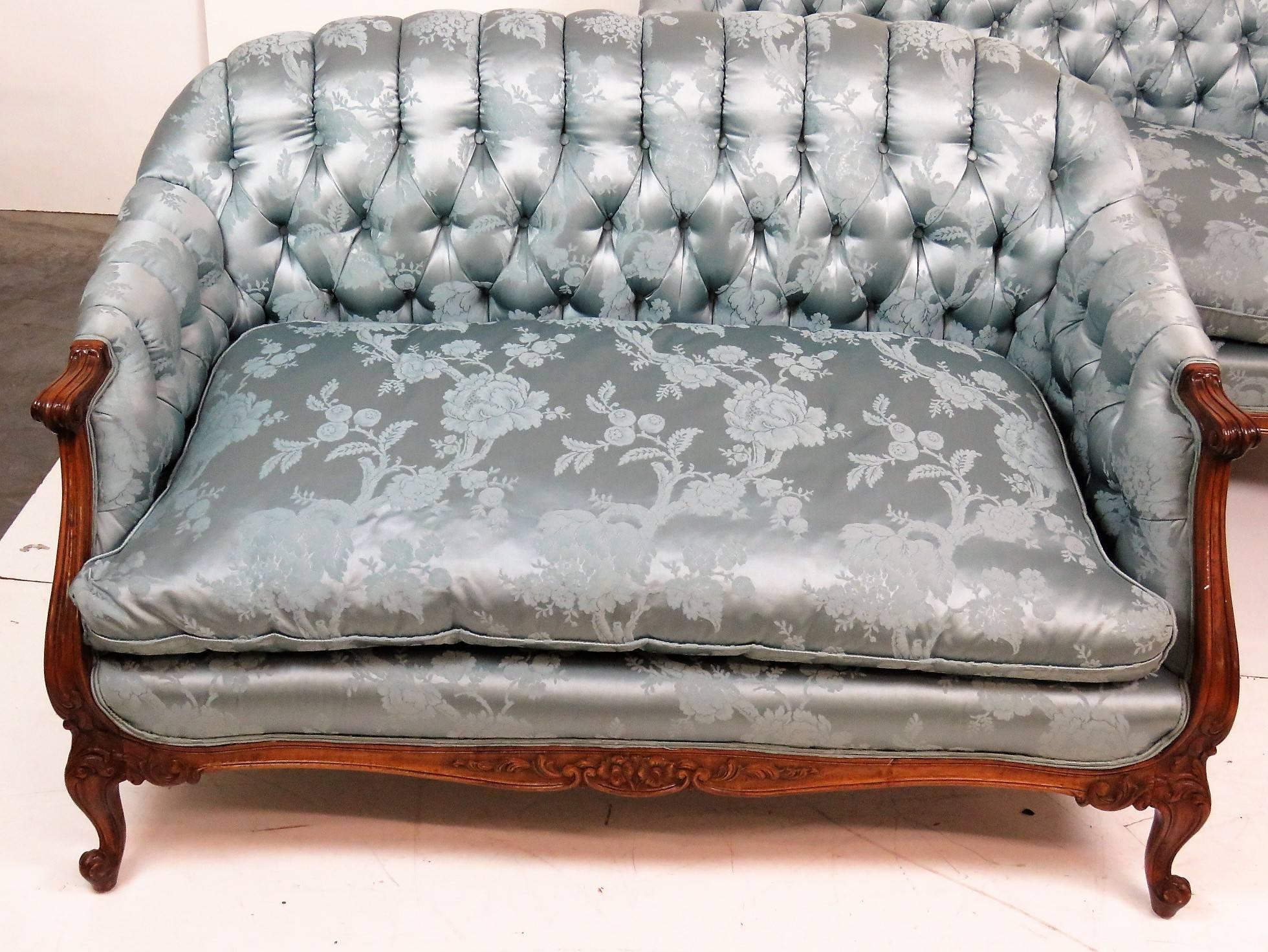 Pair of Louis XVI Style Tufted Settees In Good Condition In Swedesboro, NJ