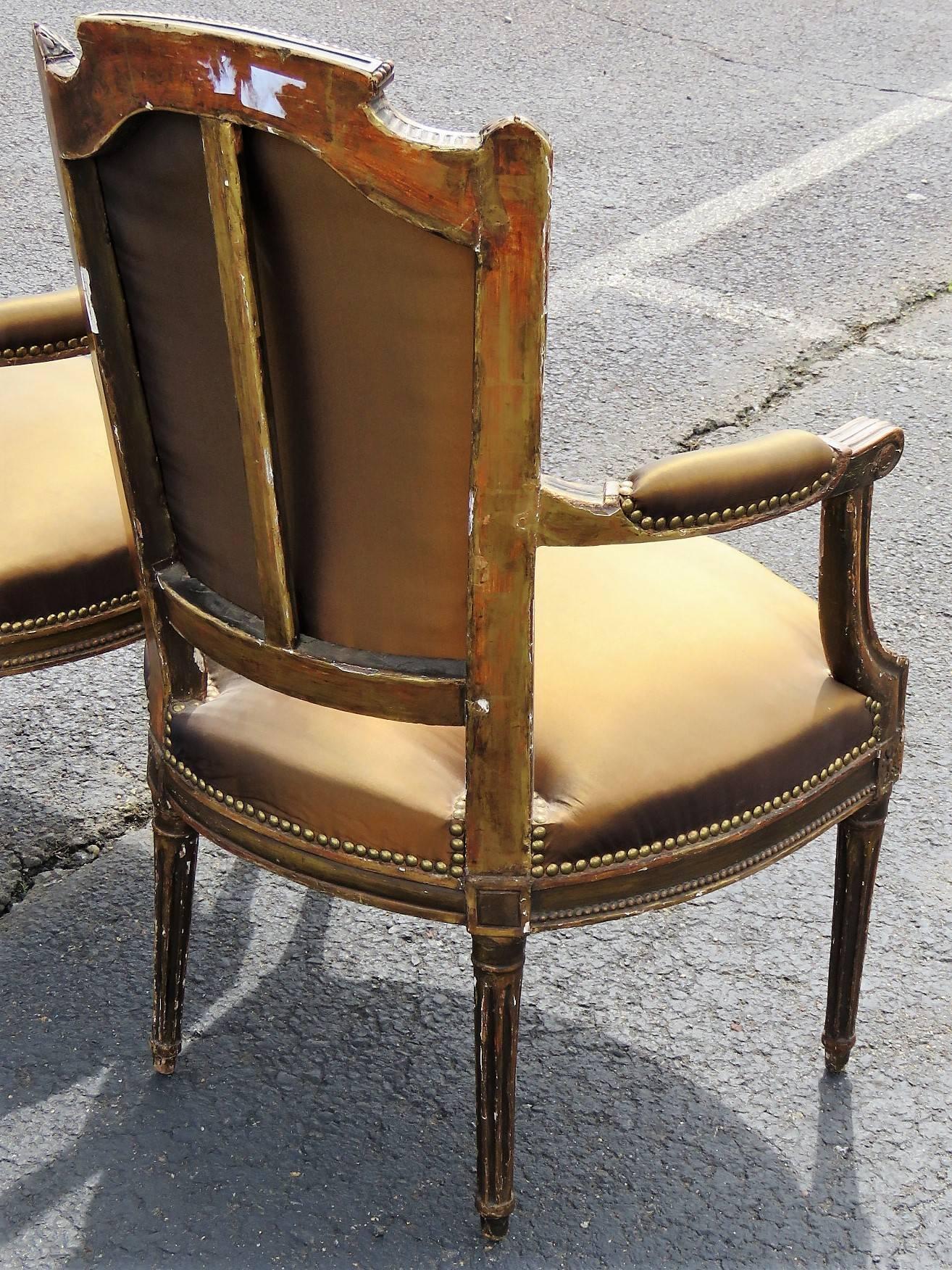Pair of Louis XVI Style Distressed Painted Fauteuils 3