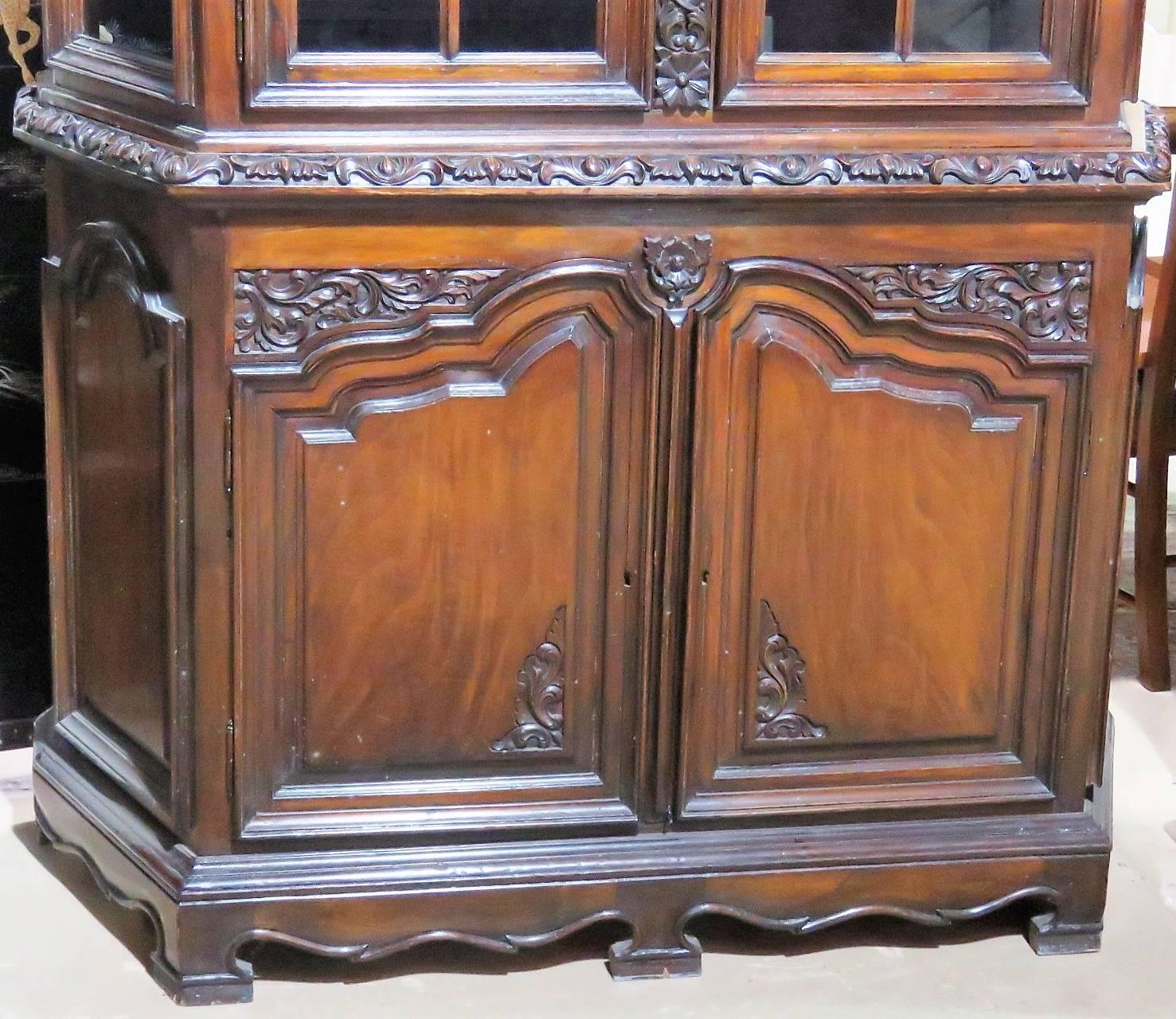 19th Century Carved Walnut Georgian Style Two Piece China Cabinet Vitrine 1