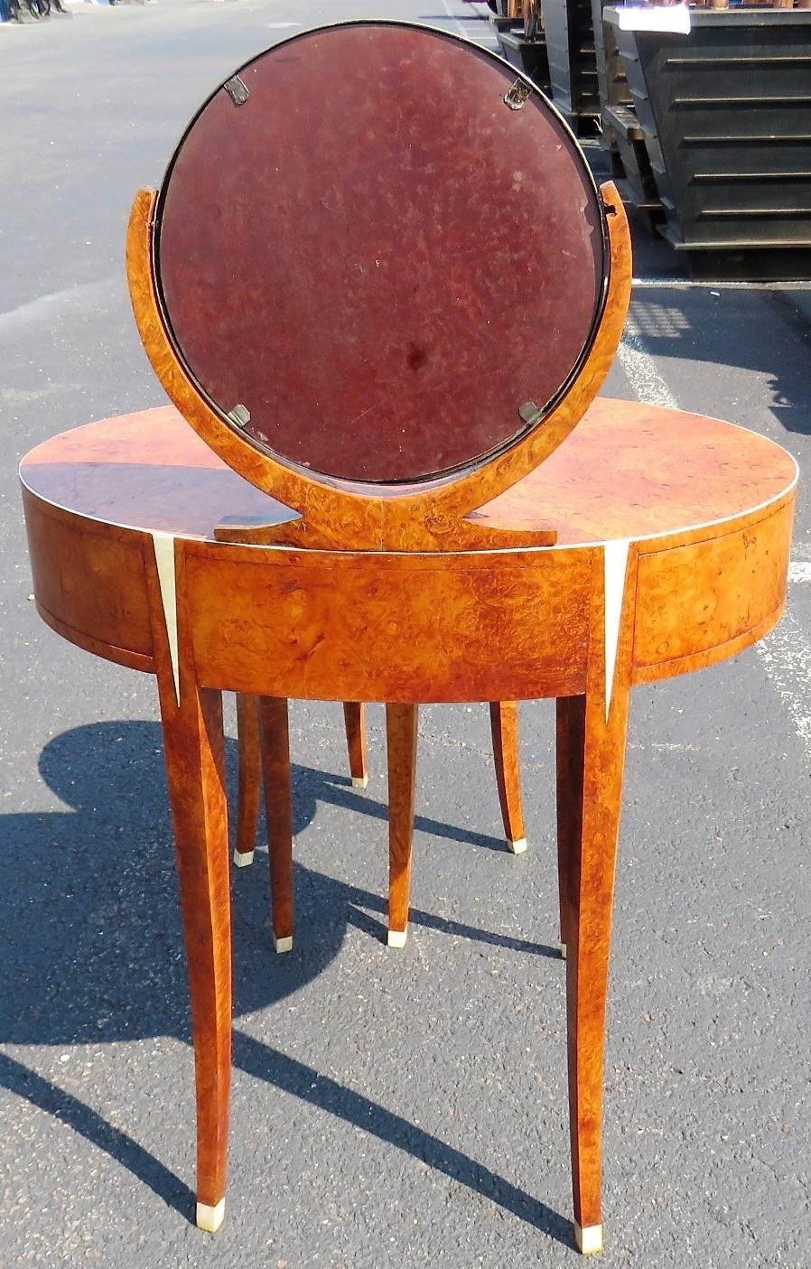 Deco Style Vanity & Bench Attributed to Ruhlmann In Good Condition In Swedesboro, NJ