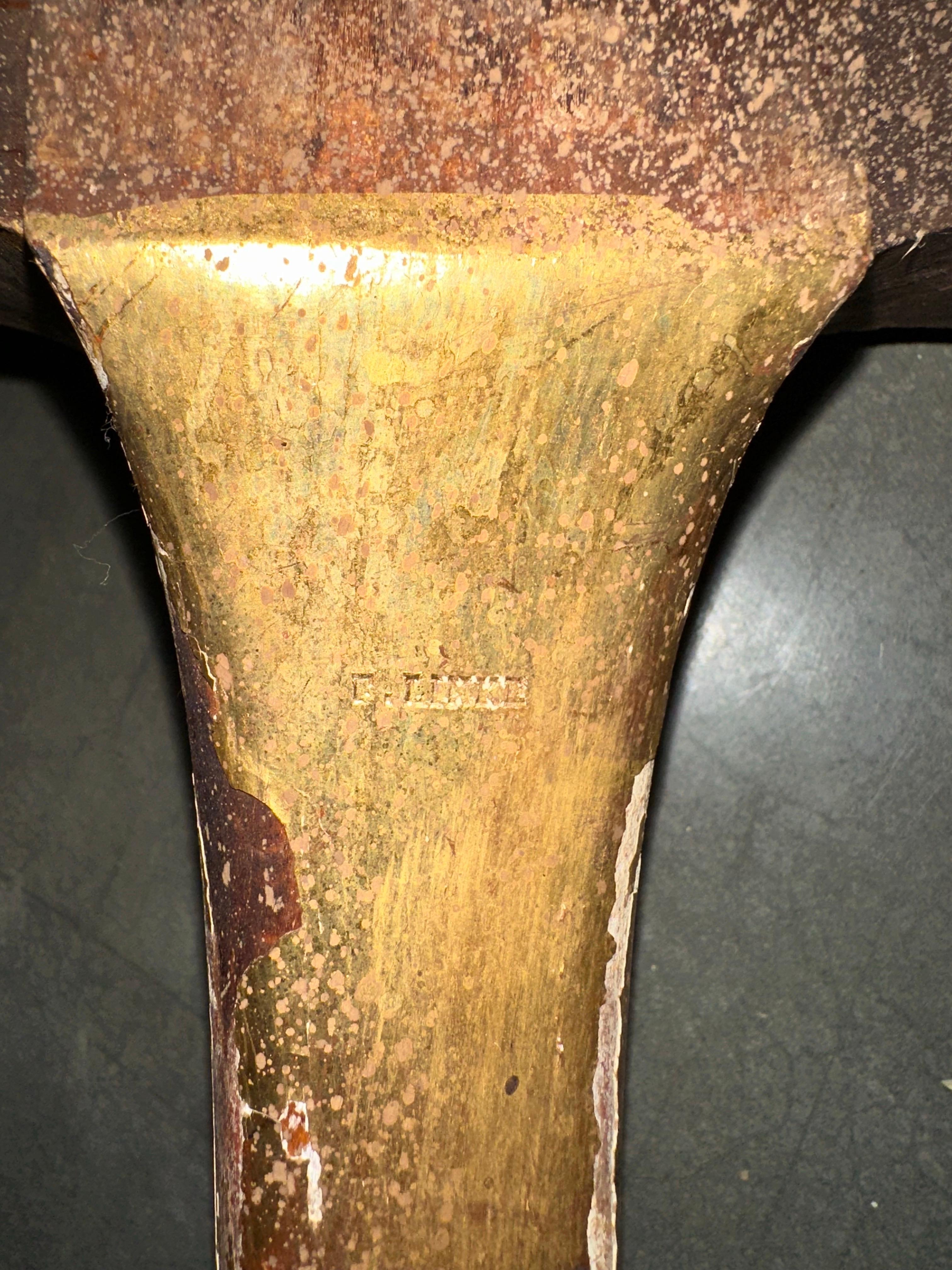 Raro par de sillas de salón Luis XV de madera dorada con caña firmadas por Francoise Linke en venta 12