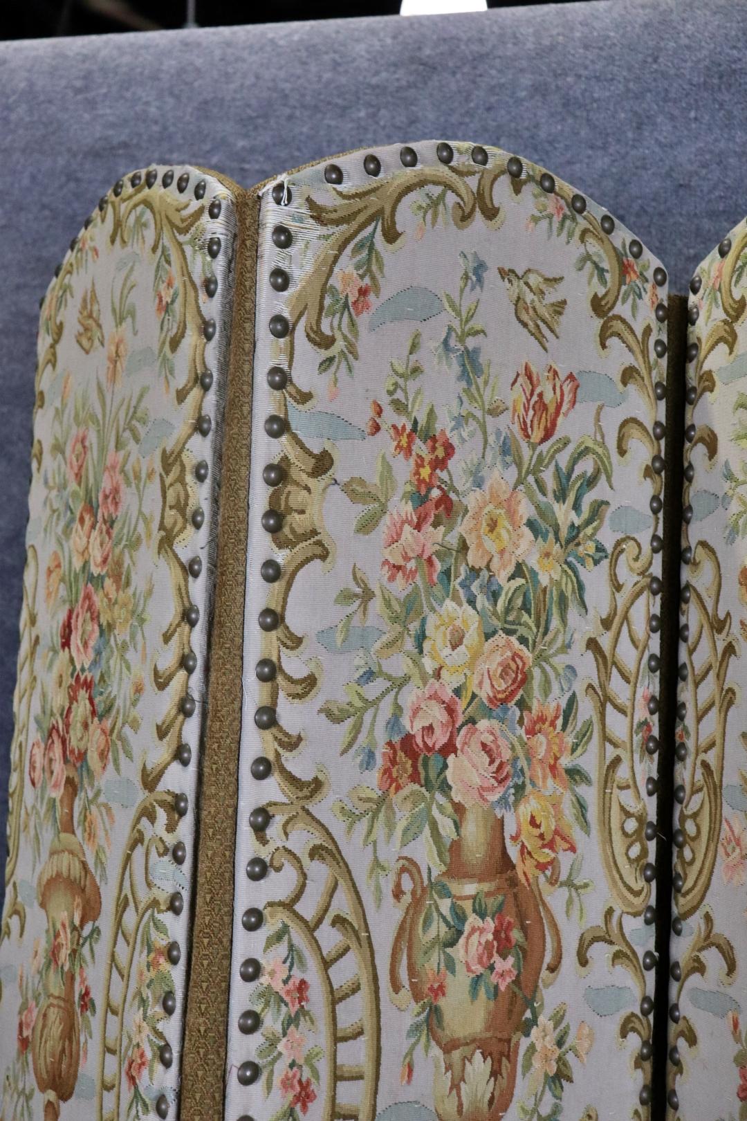Séparateur de pièce à 4 panneaux en pointe d'aiguille Bon état - En vente à Swedesboro, NJ