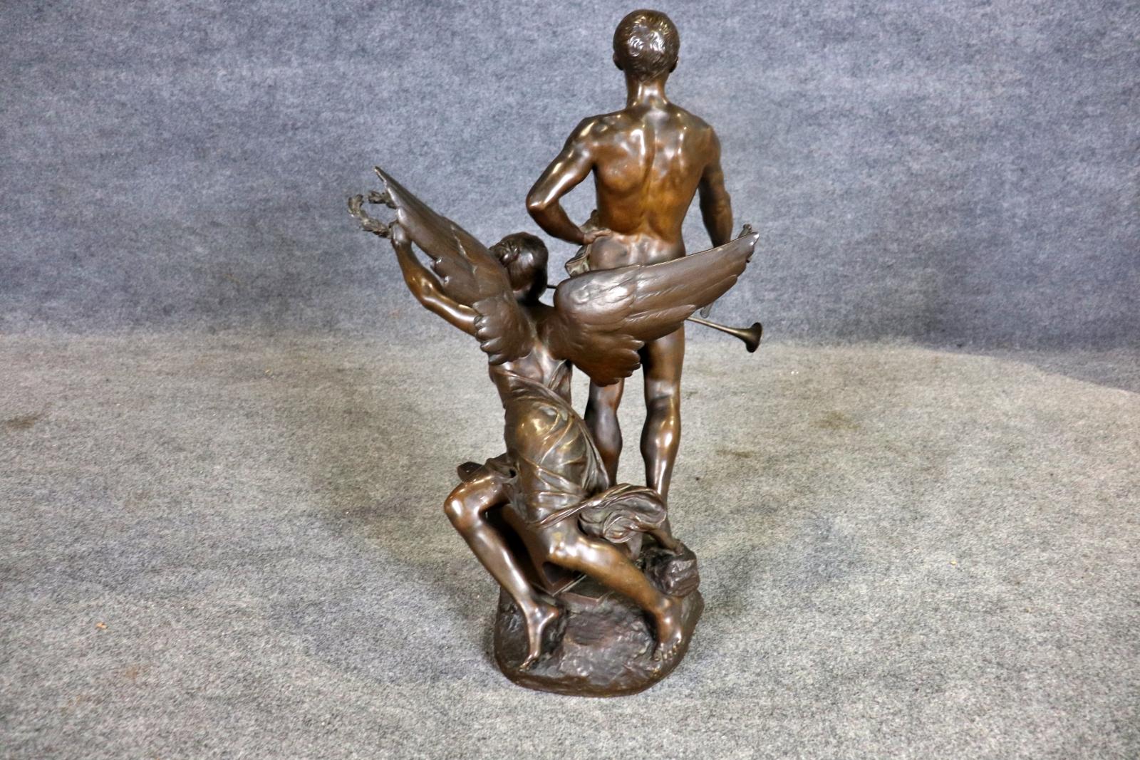 19TH C Signed L Madrassi Bronze Skulptur Mann mit Engel im Angebot 2