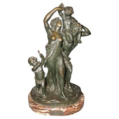Antike Bronzestatue von spielenden Kindern aus den 1920er Jahren, signiert „Clodion“