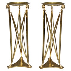 Par de pedestales de latón de estilo Directoire de Maison Jansen