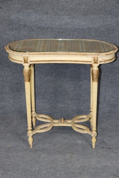 Coiffeuse de dame française ancienne de style Louis XVI, partiellement dorée