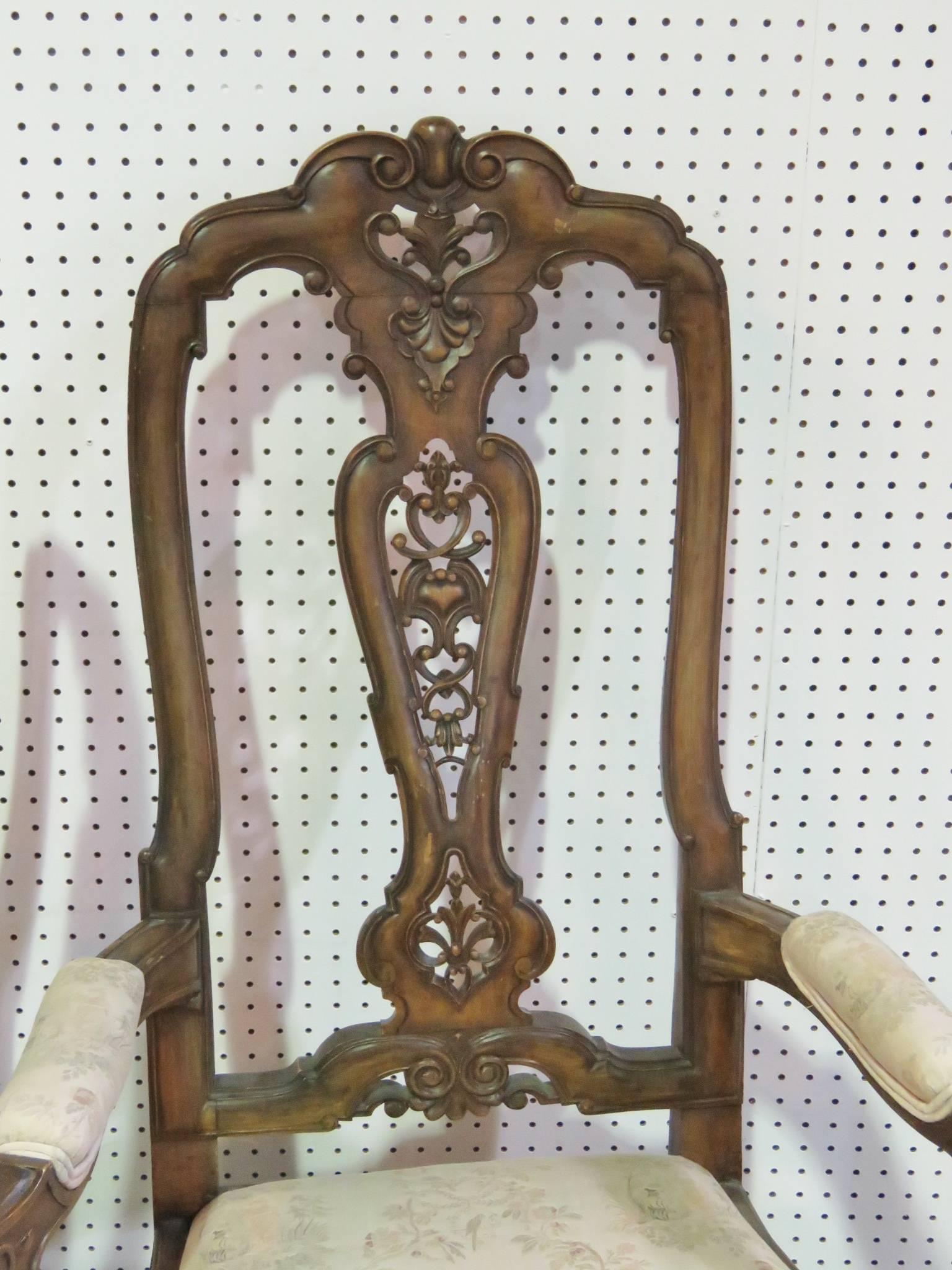 Set Eight Italian Walnut Carved Chippendale Style Dining Chairs In Good Condition In Swedesboro, NJ