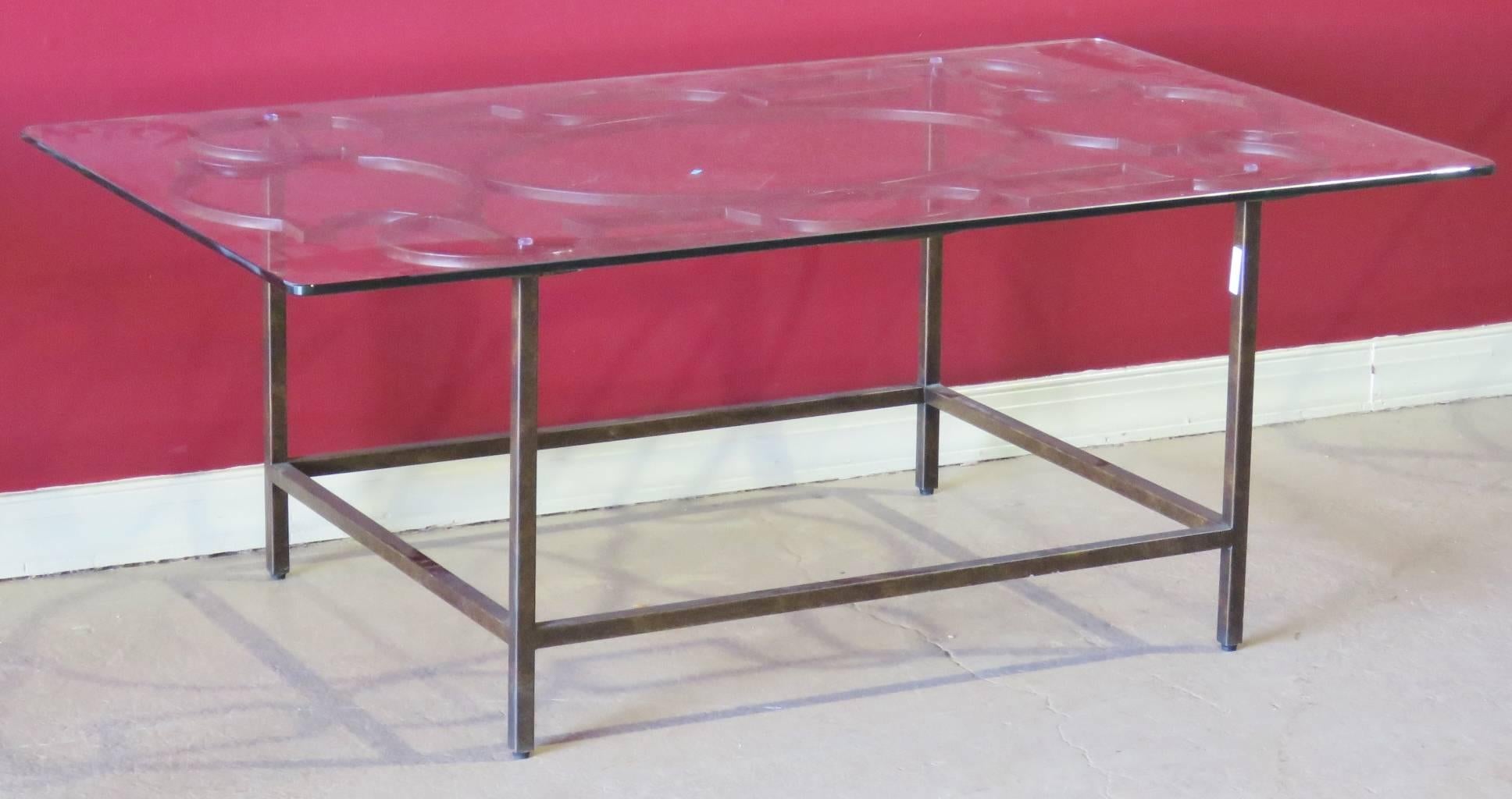 Square glass top with metal painted frame.